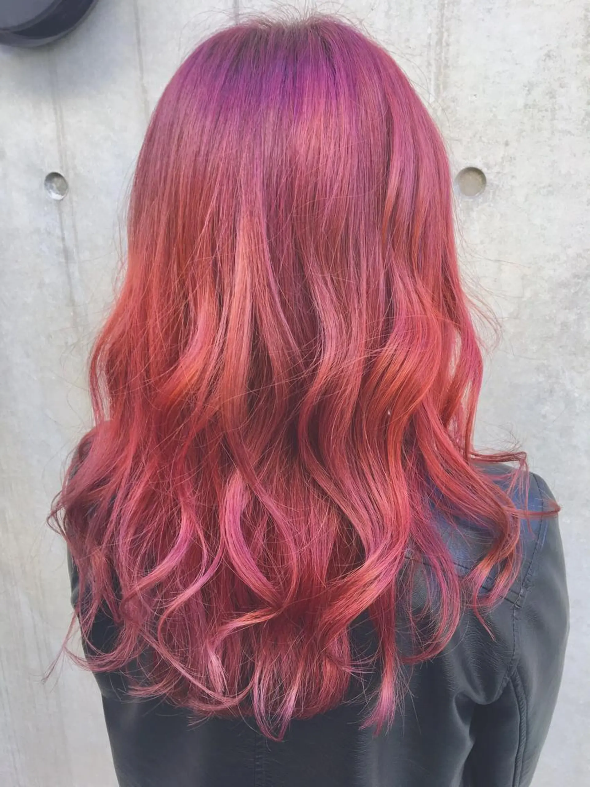 ロング カラー ピンクカラー ヘアカラー トリートメント ✨髪質改善縮毛矯正✨ 宇田川修平のエステ・リラクイメージ