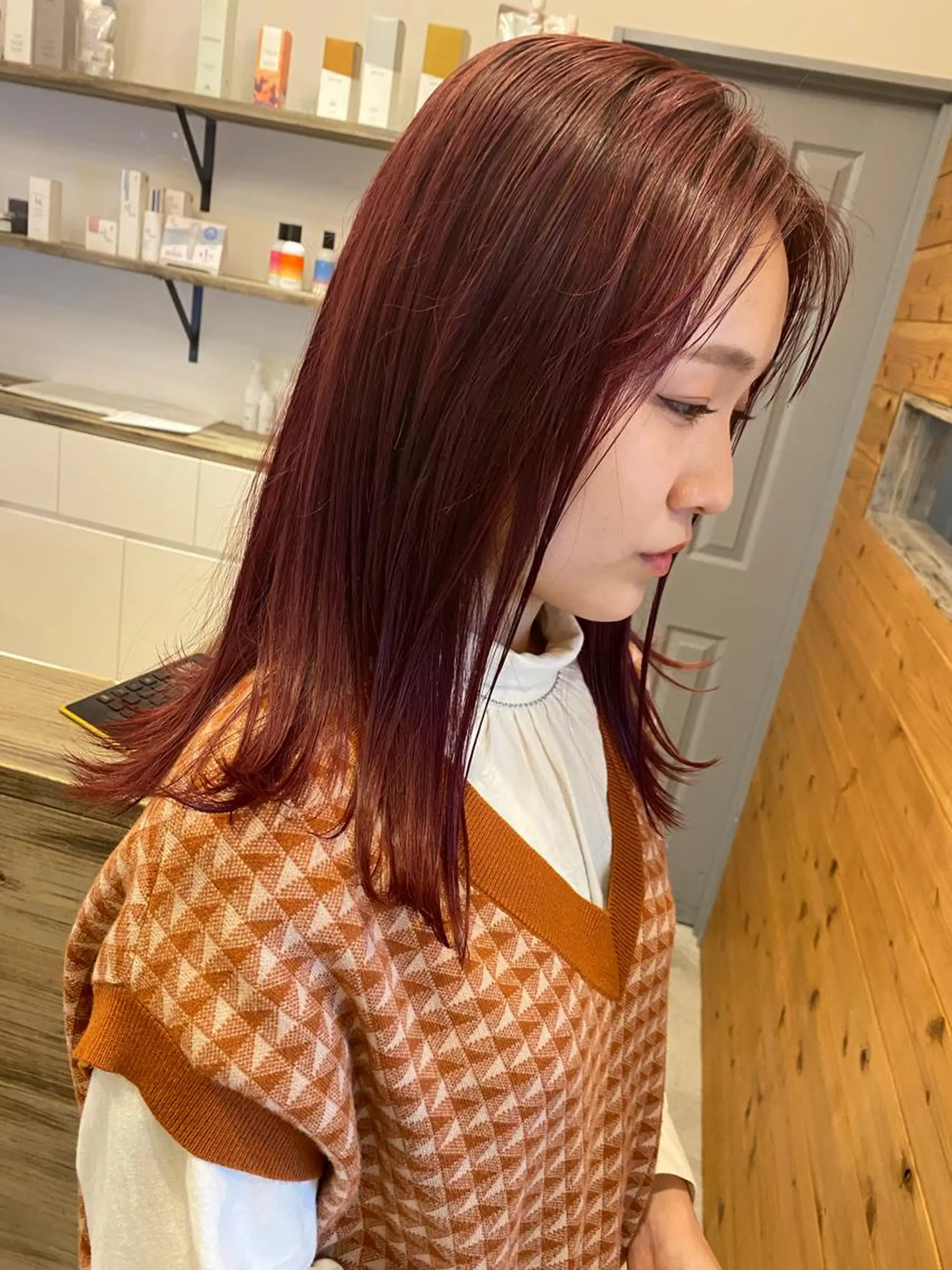 セミロング カラー 鈴木 美紅のヘアスタイル