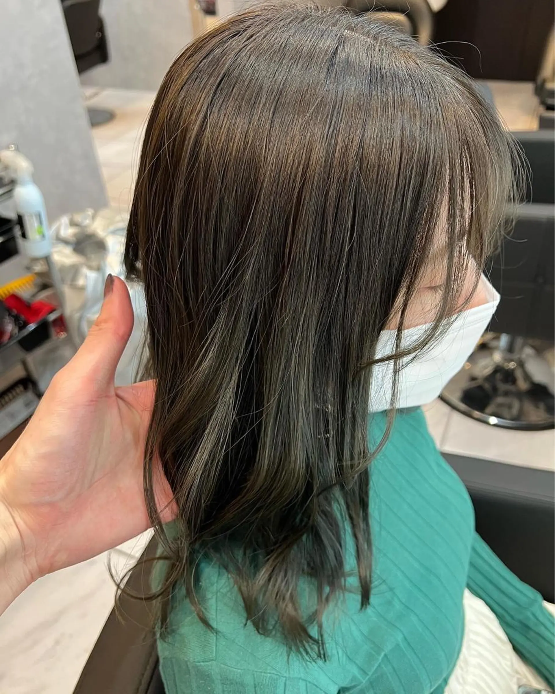 カラー SALOWIN栄 高須大貴のヘアスタイル