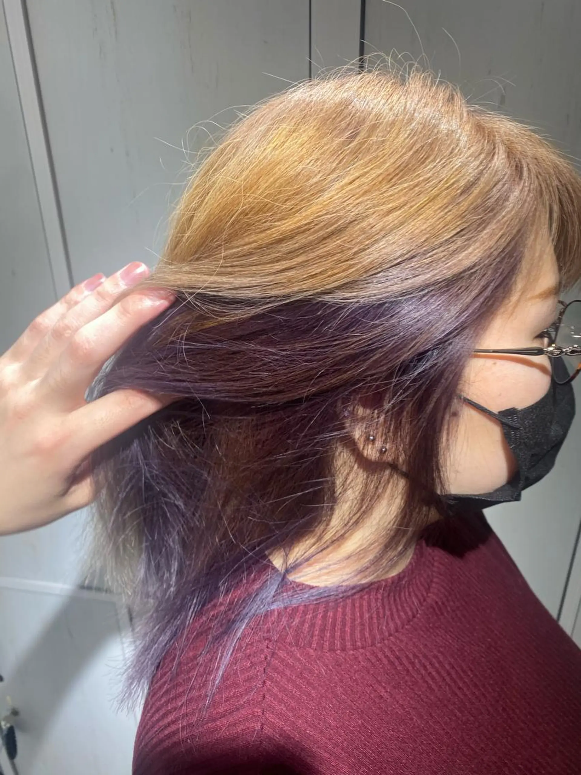 カラー ブロンド インナーカラー バイオレットカラー 縮毛矯正とレイヤー カット/杉村凜汰郎のヘアスタイル