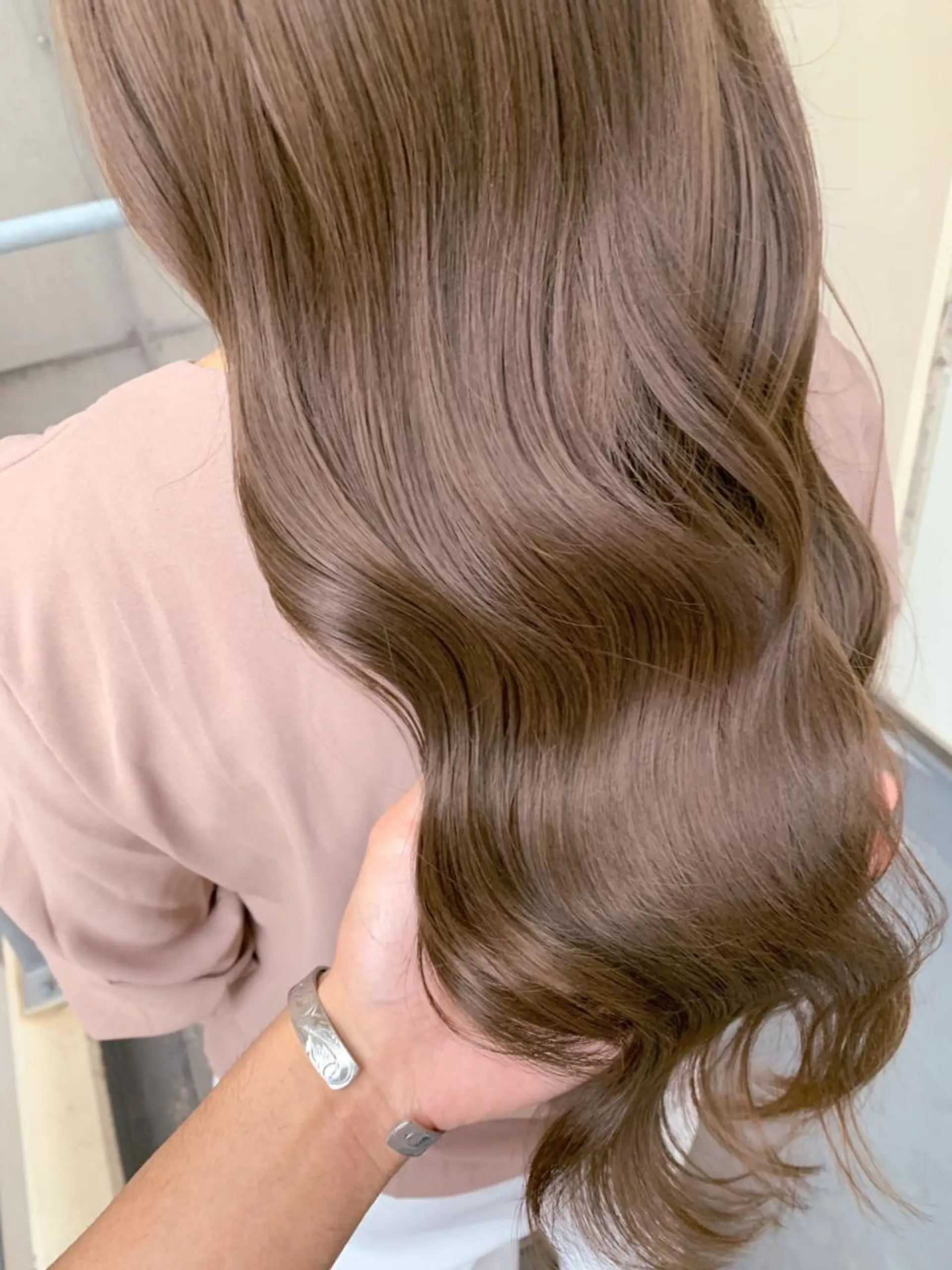 ロング カラー 切りっぱなしボブ ベージュカラー ブリーチ ケアブリーチ ケアカラー 🫧髪質改善🫧 神田紗来のヘアスタイル