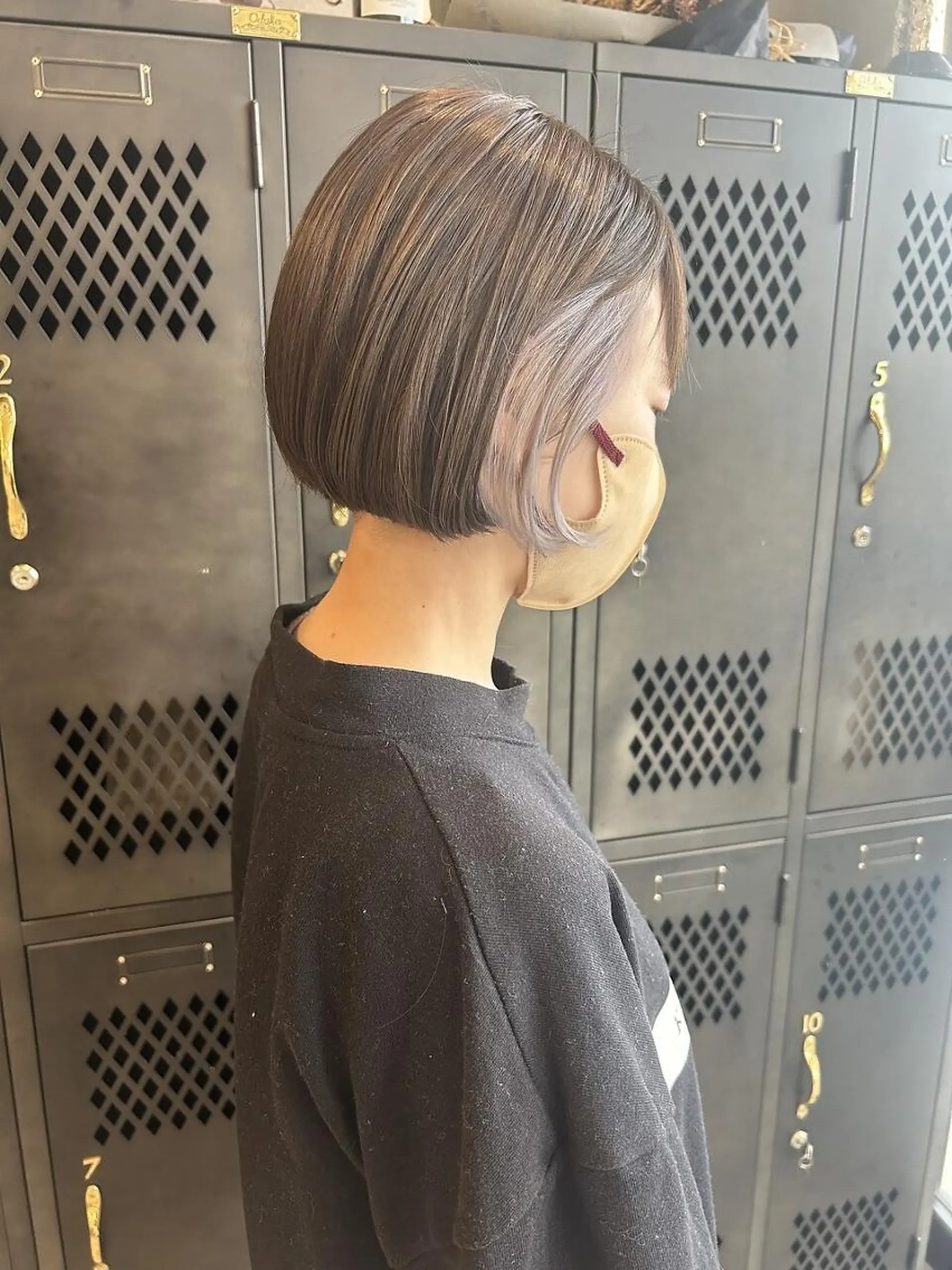 ショート カラー ✨艶カラー・ストレー ト✨Lissのヘアスタイル