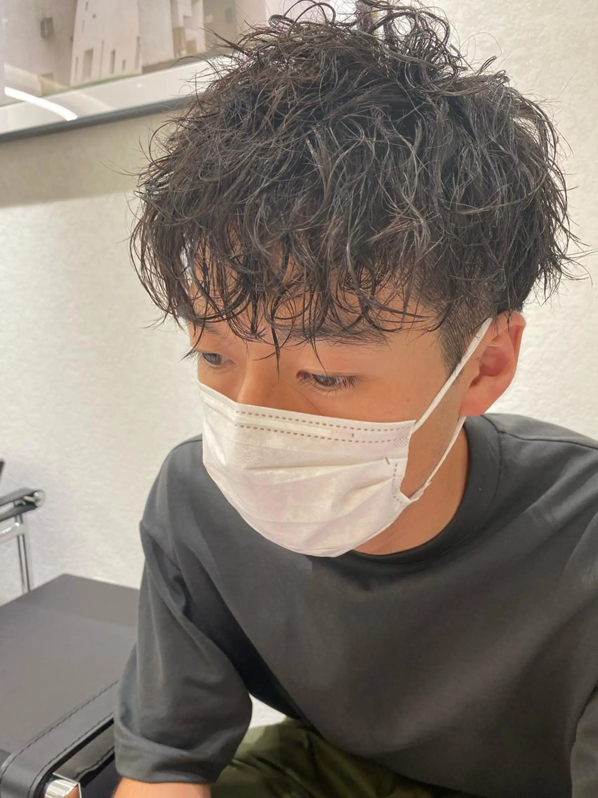 ショート パーマ メンズ ムトウセイマ/ 縮毛矯正/ブリーチのヘアスタイル