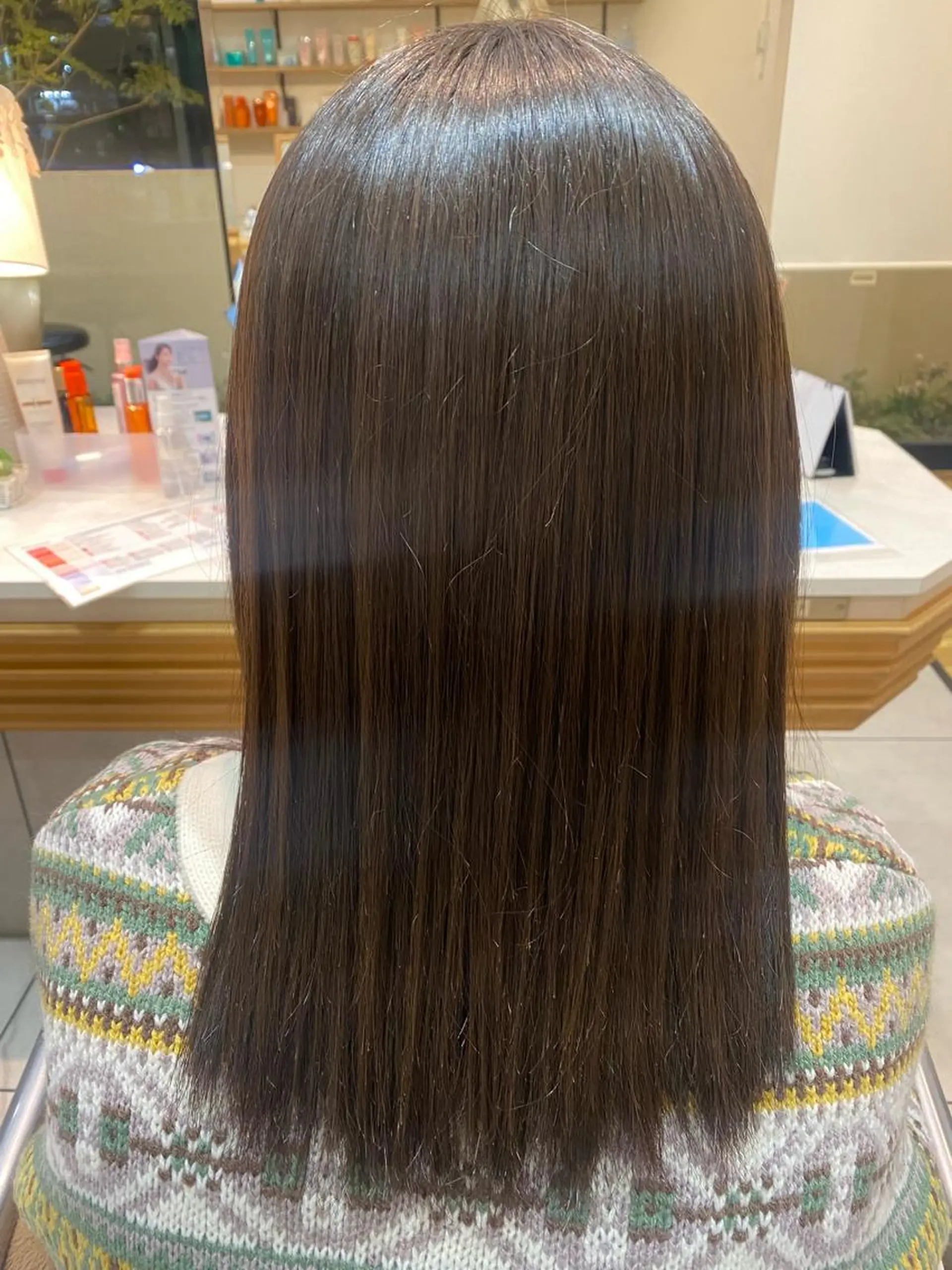 ミディアム 縮毛矯正 岡本 梨沙のヘアスタイル