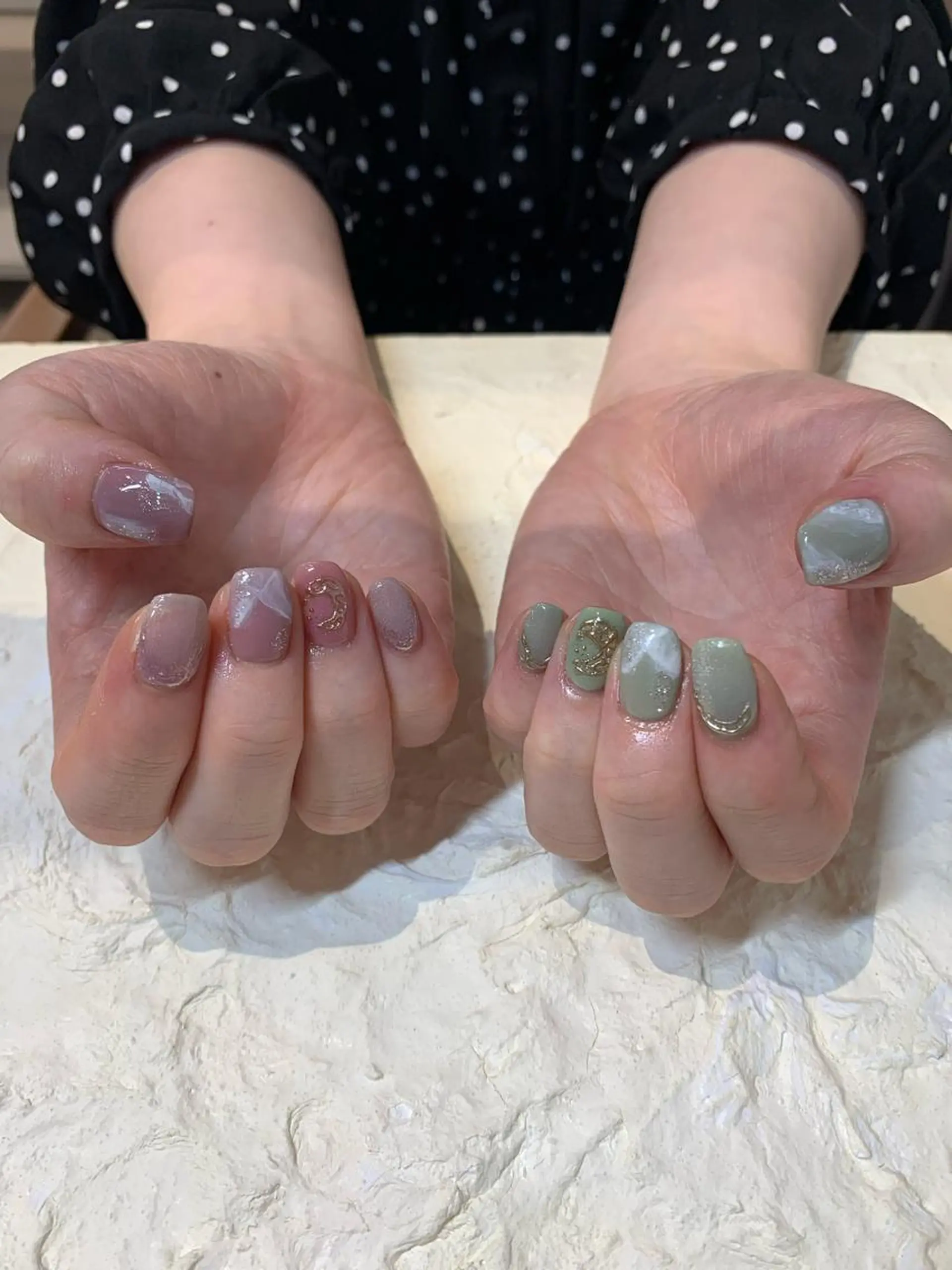 ネイル キラキラネイル マキノ ユイのネイルデザイン