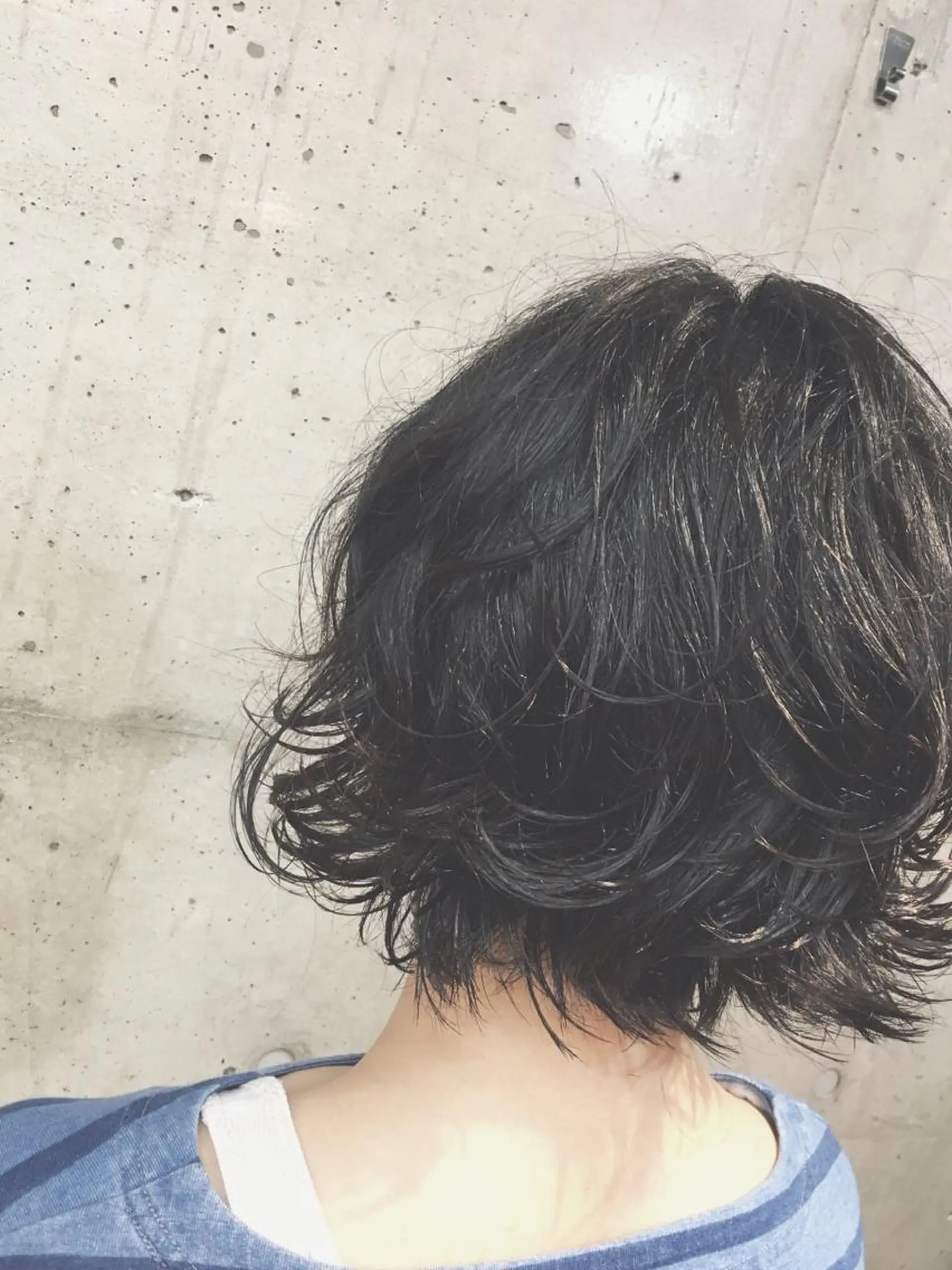 ショート パーマ マツエク・マツパ 外国人風カラー ショートヘア デジタルパーマ センスをお届けします 大谷将生infpのヘアスタイル