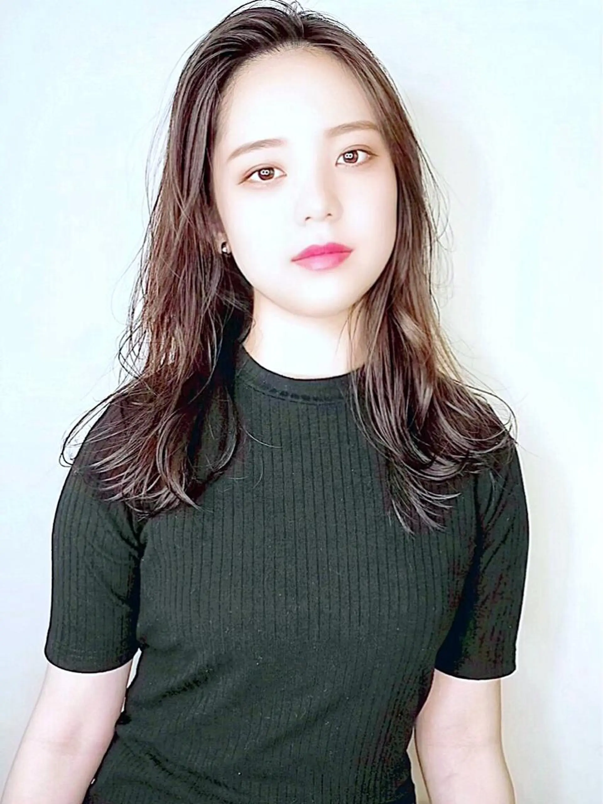 セミロング カラー パーマ かきあげバング メンズヘア特化 崎田 成人のヘアスタイル