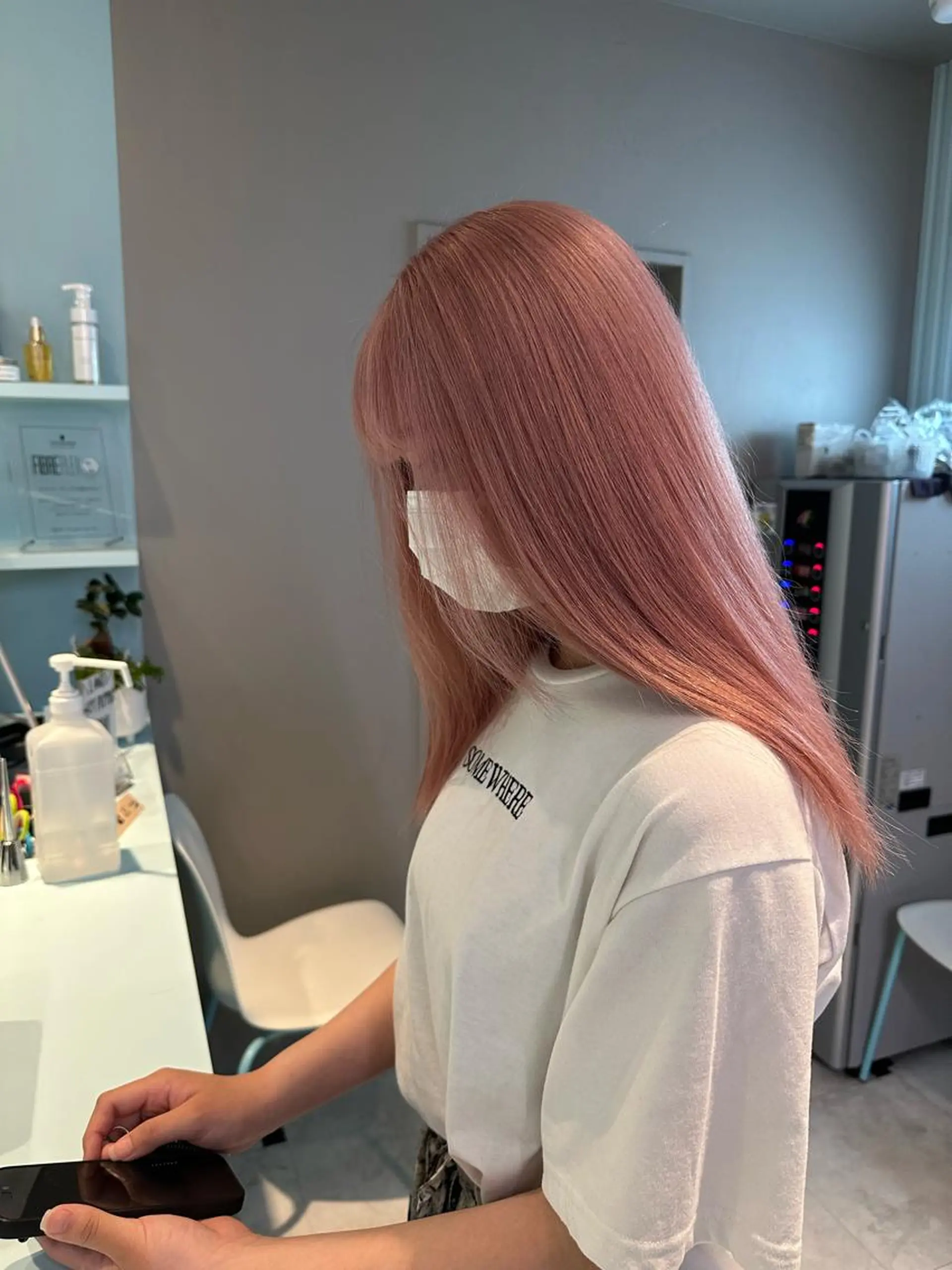 セミロング カラー 🪄池袋ハイトーン 🪄ブリーチカラーのヘアスタイル