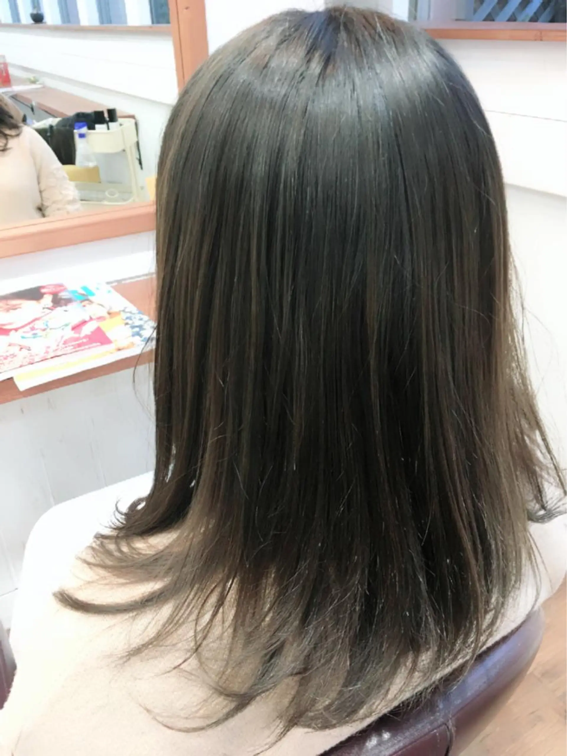 カラー ブリーチ毛縮毛矯正 👑山口のヘアスタイル