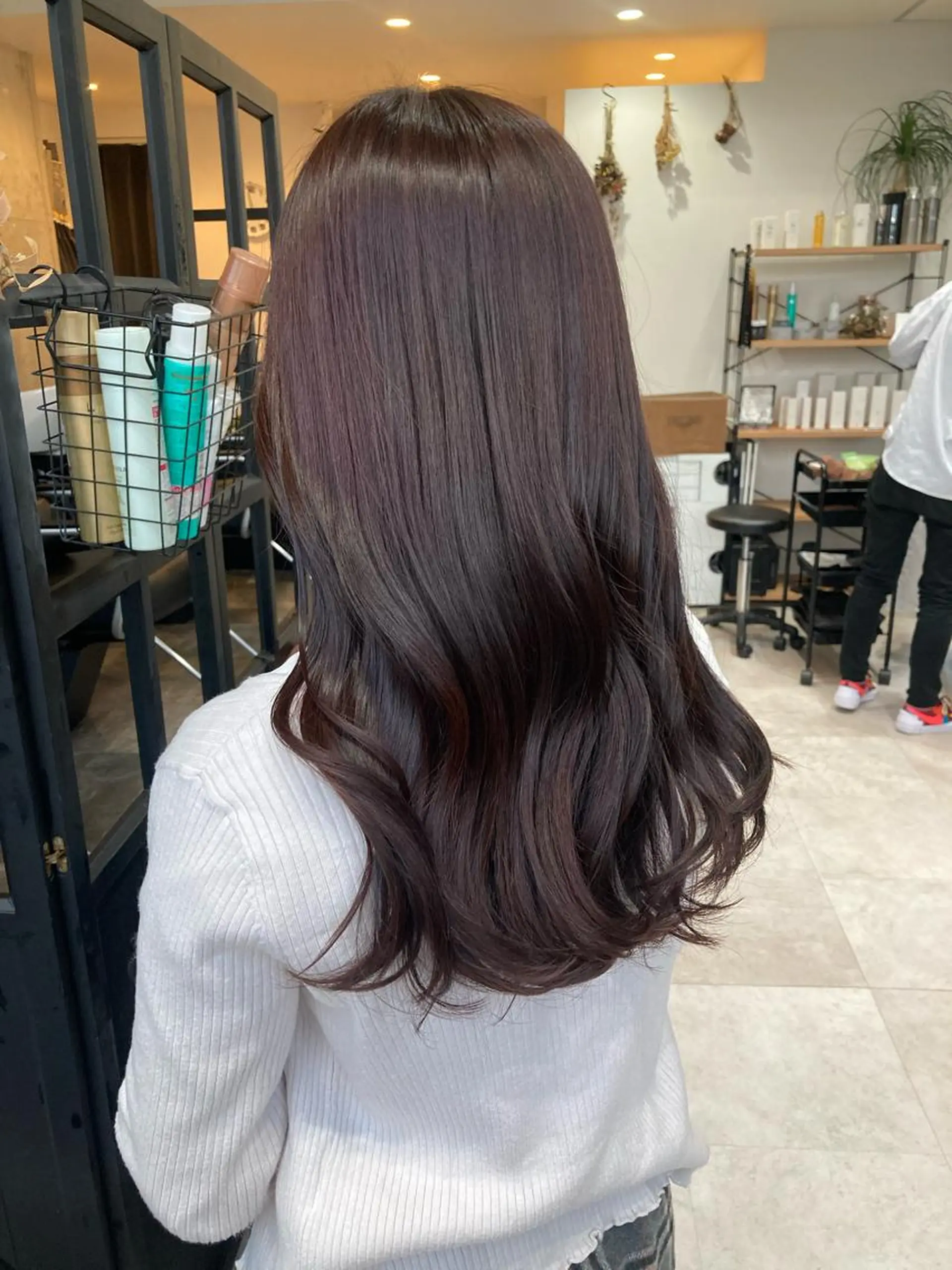 セミロング ✨色持ちの良い艶 カラー✨蟹江真世のヘアスタイル