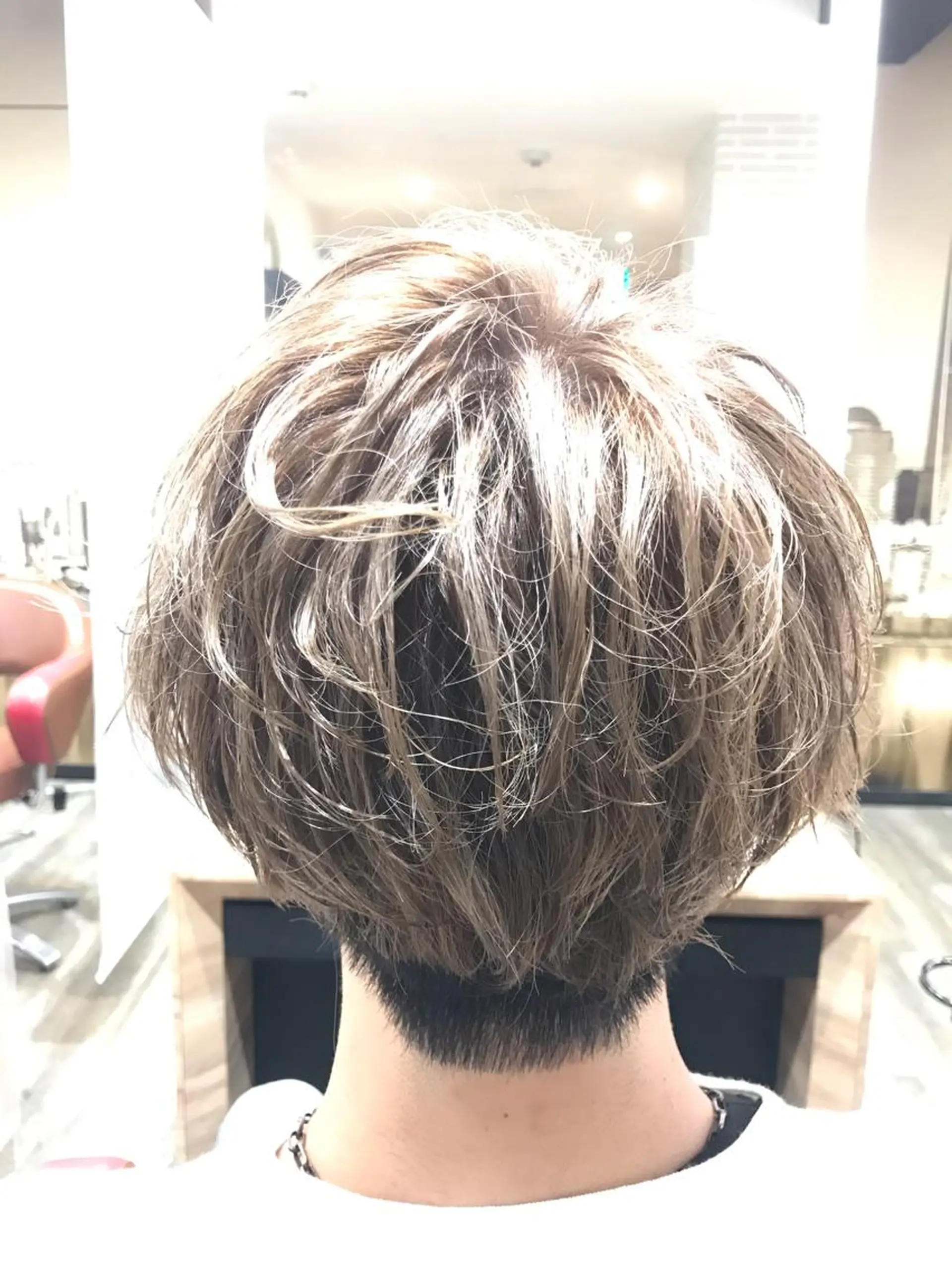ショート カラー メンズ シルバー 限定クーポン 💕大量更新ブリーチのヘアスタイル