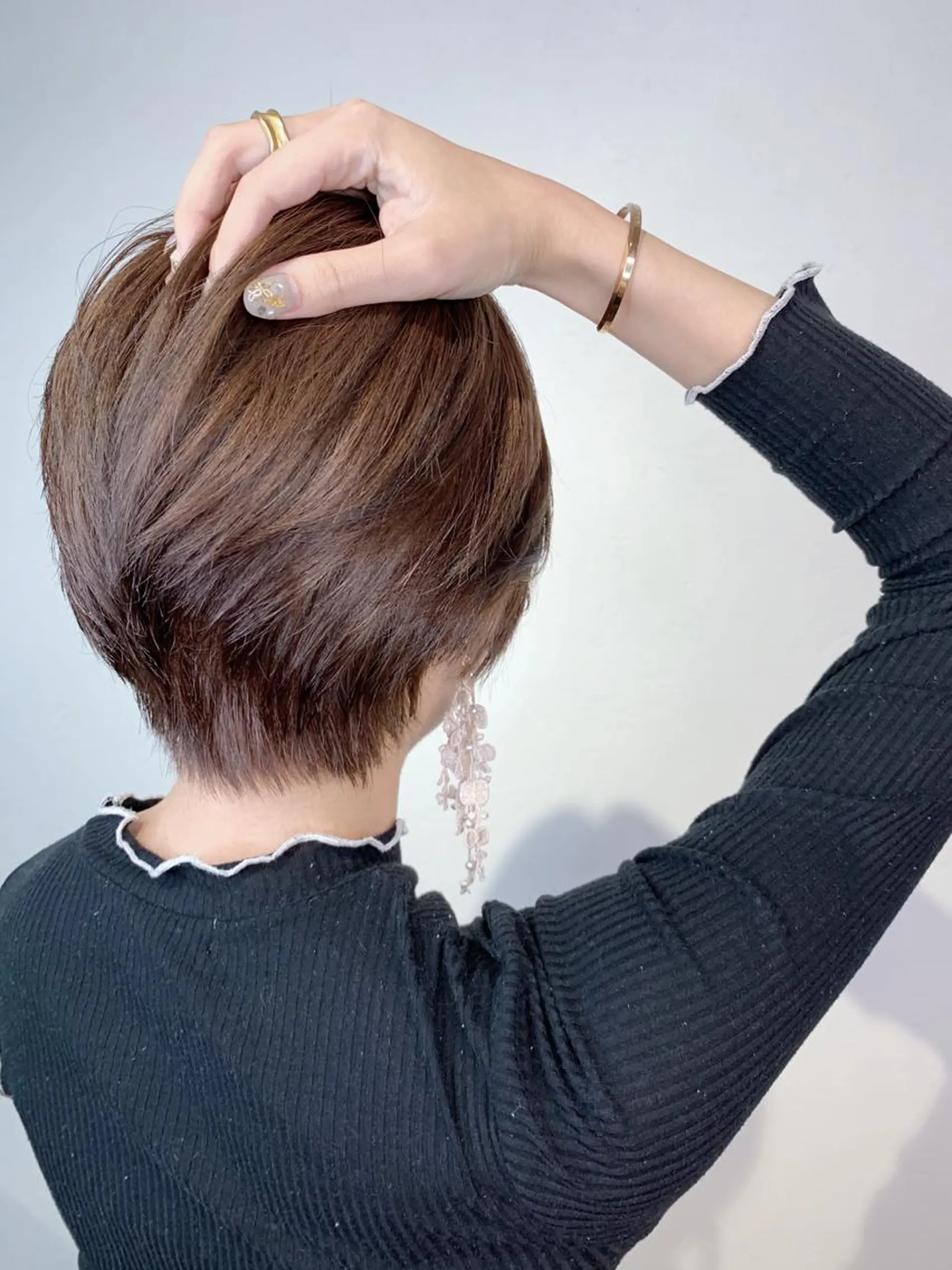 ショート カラー ベージュカラー ブリーチ ミルクティーベージュ _WHITE 天神店 YUMEKA🐻のヘアスタイル