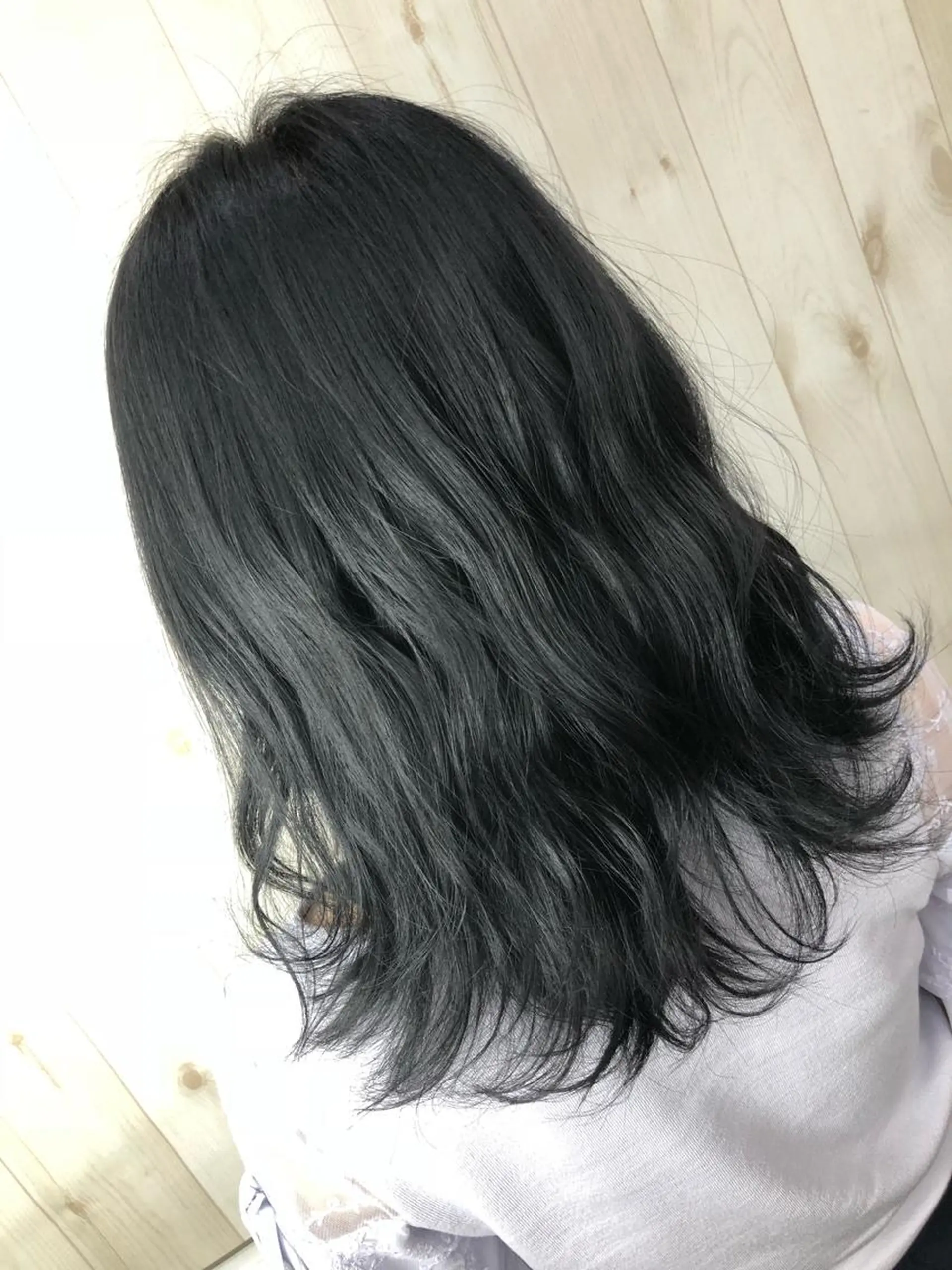 ミディアム カラー ブリーチ ブルーカラー ブルージュ ブリーチなしカラー ヘアカラー PSY(サイ)池袋 金田尚久🎨のヘアスタイル