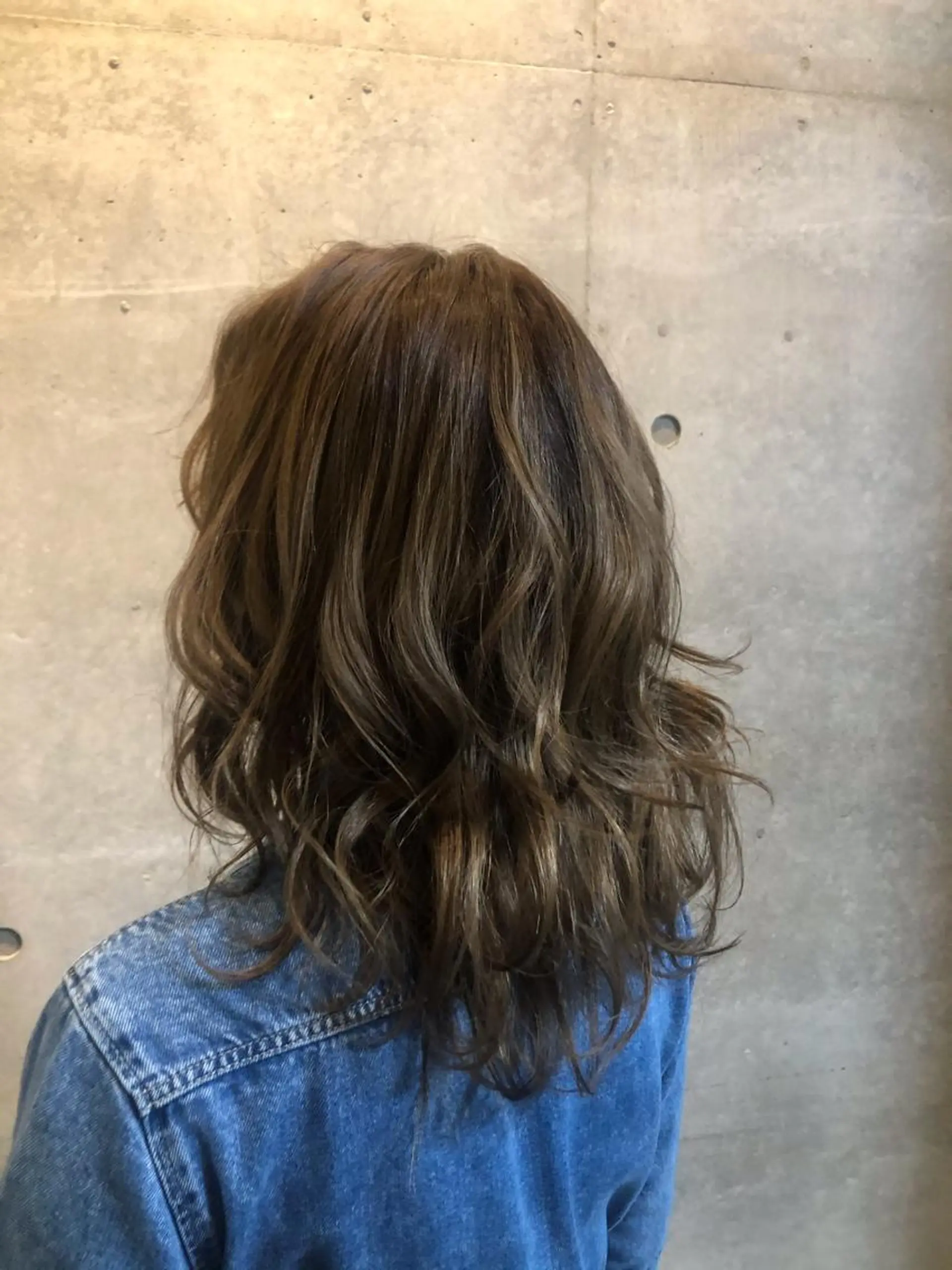 セミロング カラー 12日🙆‍♀️ 💐🤍理保のヘアスタイル