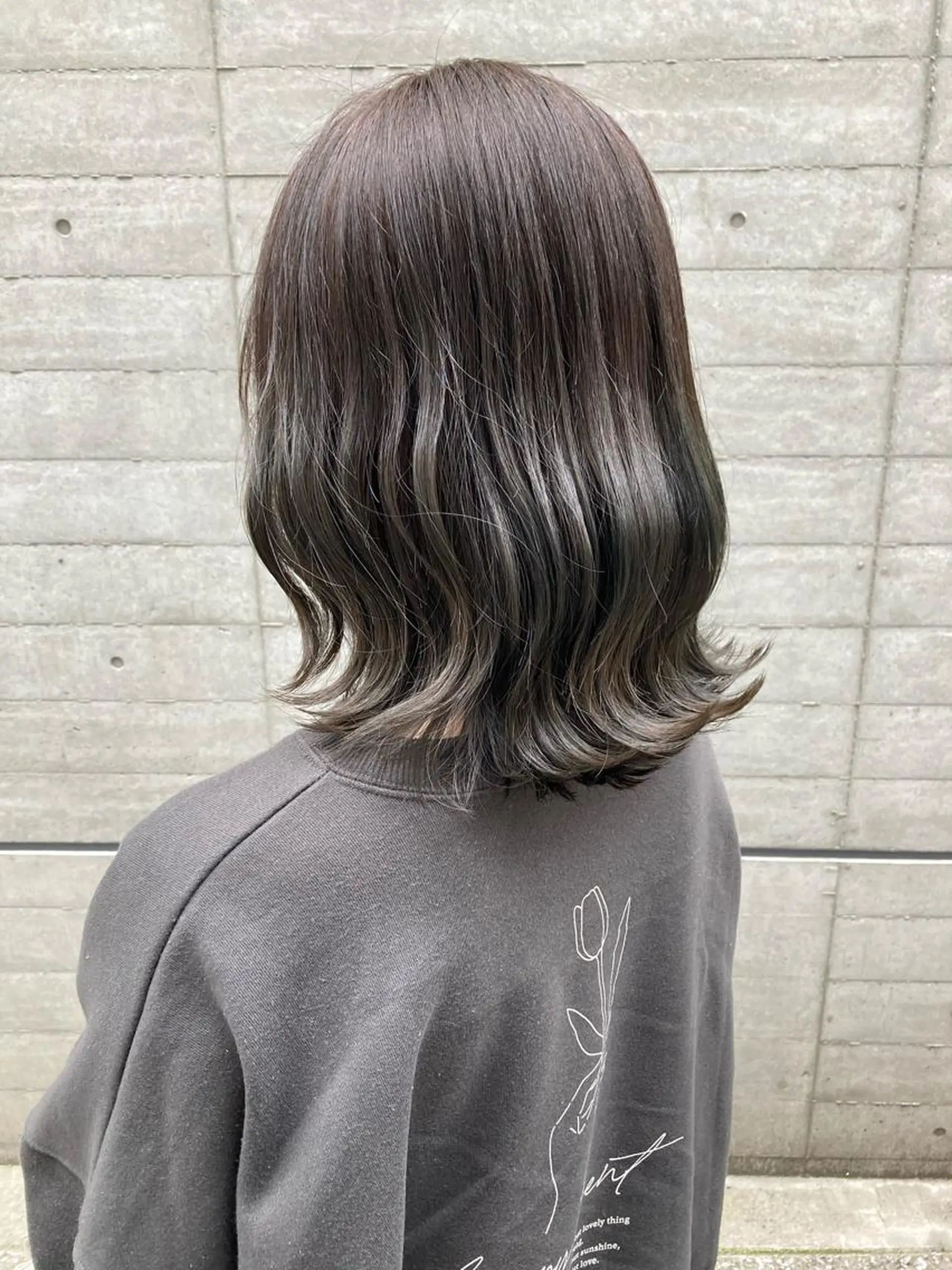 ミディアム カット ヘアカラー トリートメント ✨色持ちの良い艶 カラー✨蟹江真世のヘアスタイル