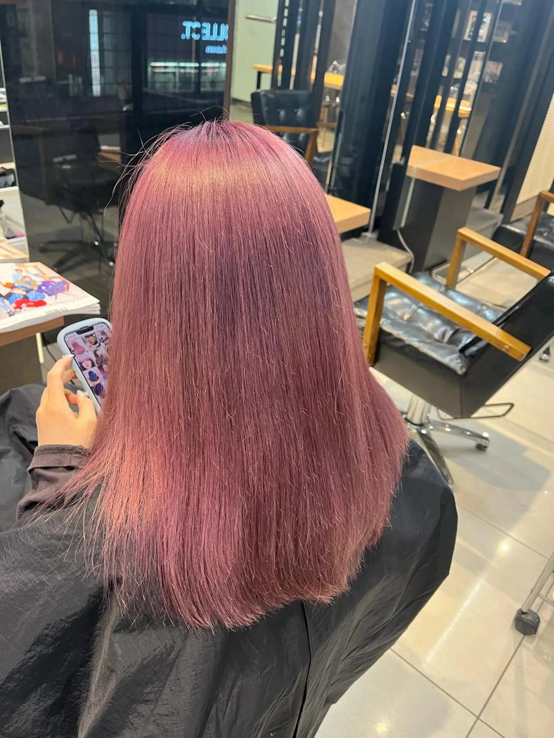 ロング カラー ヘアアレンジ キッズ ネイル マツエク・マツパ アイブロウ ヘアカラー トリートメント 透明感カラー🤎 ゆりのヘアスタイル