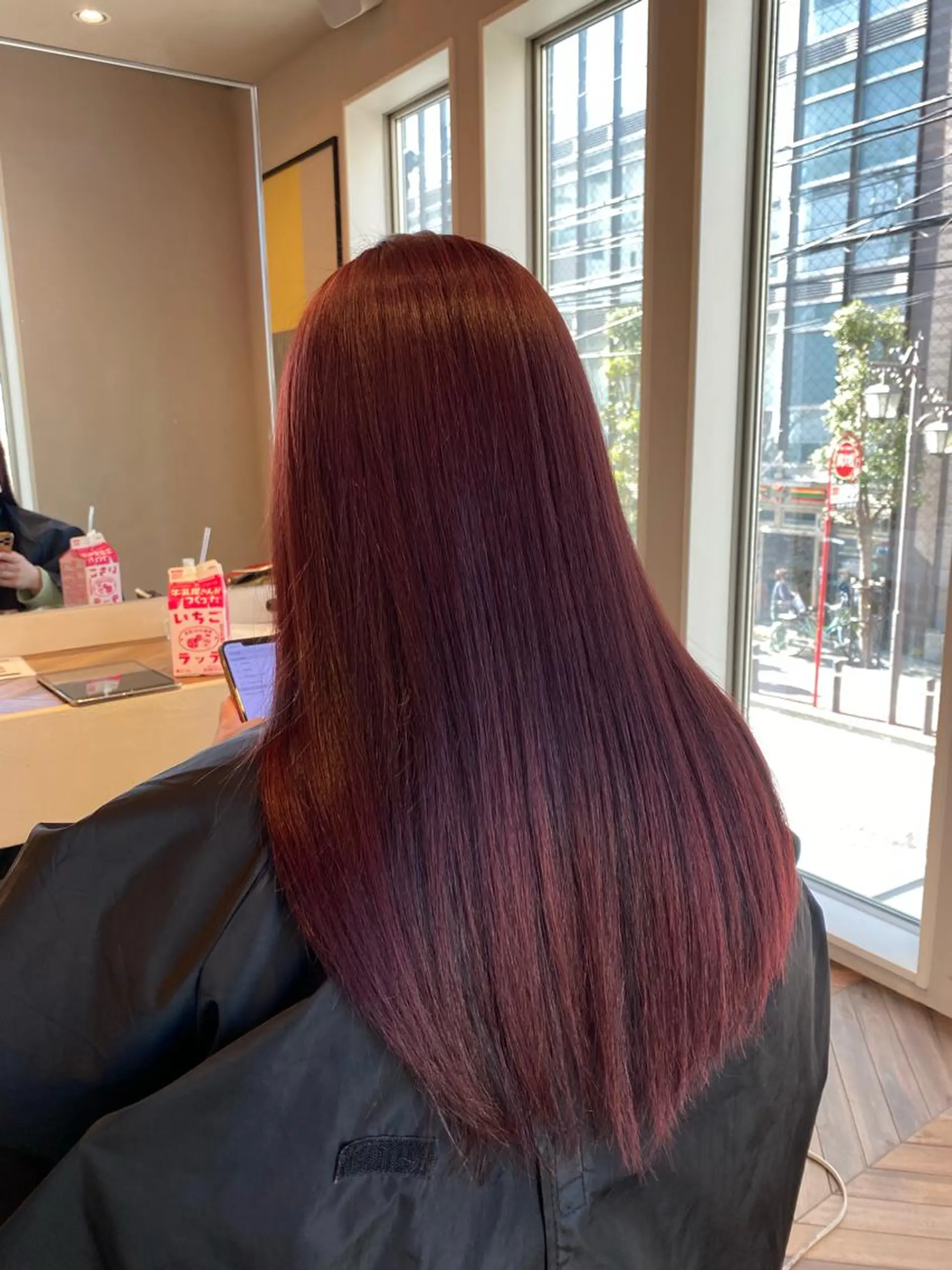 ロング ハイトーンイヤ リングカラー清水隆央のヘアスタイル