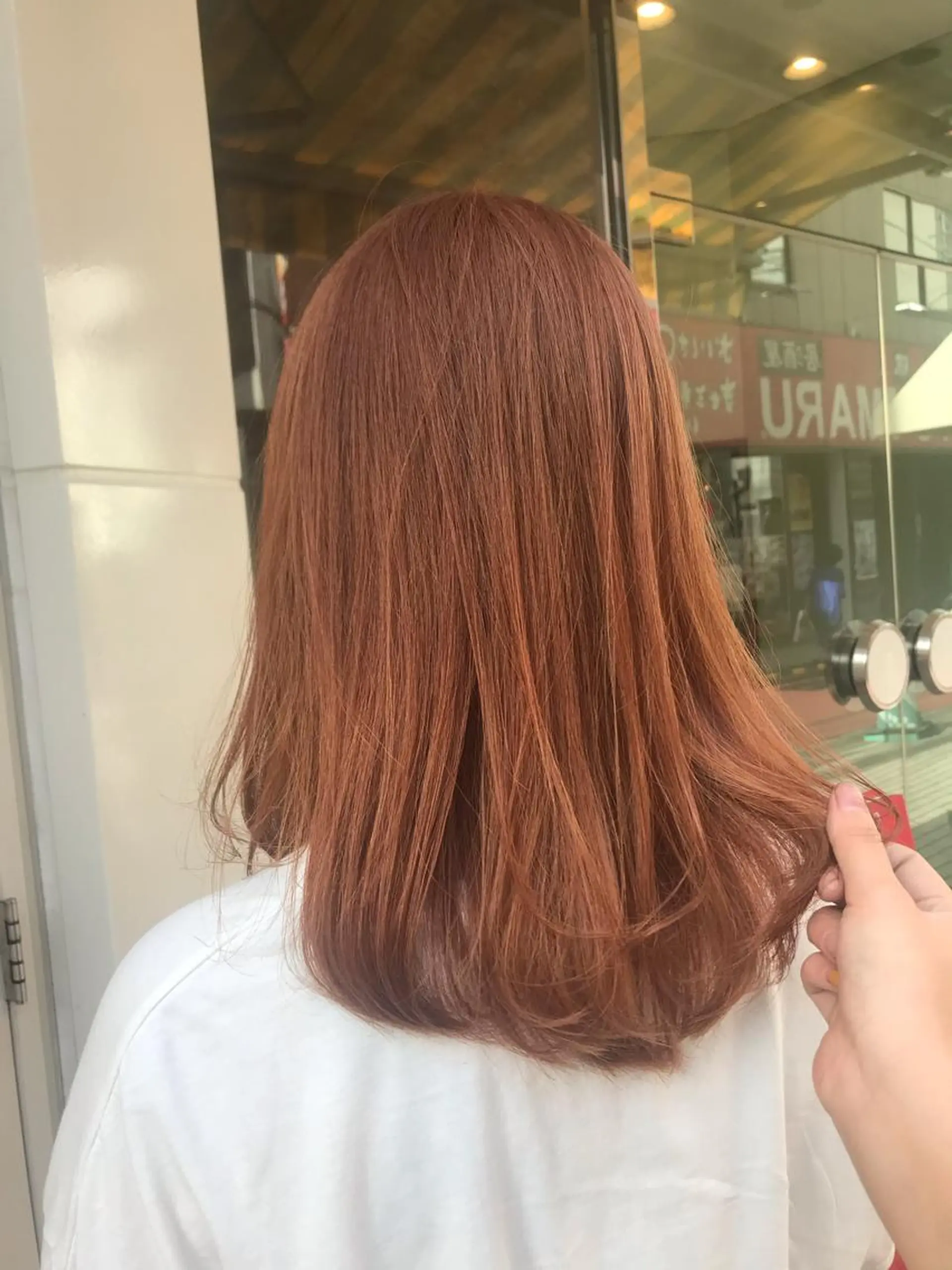ミディアム カラー パーマ uru" すずきさゆりのヘアスタイル