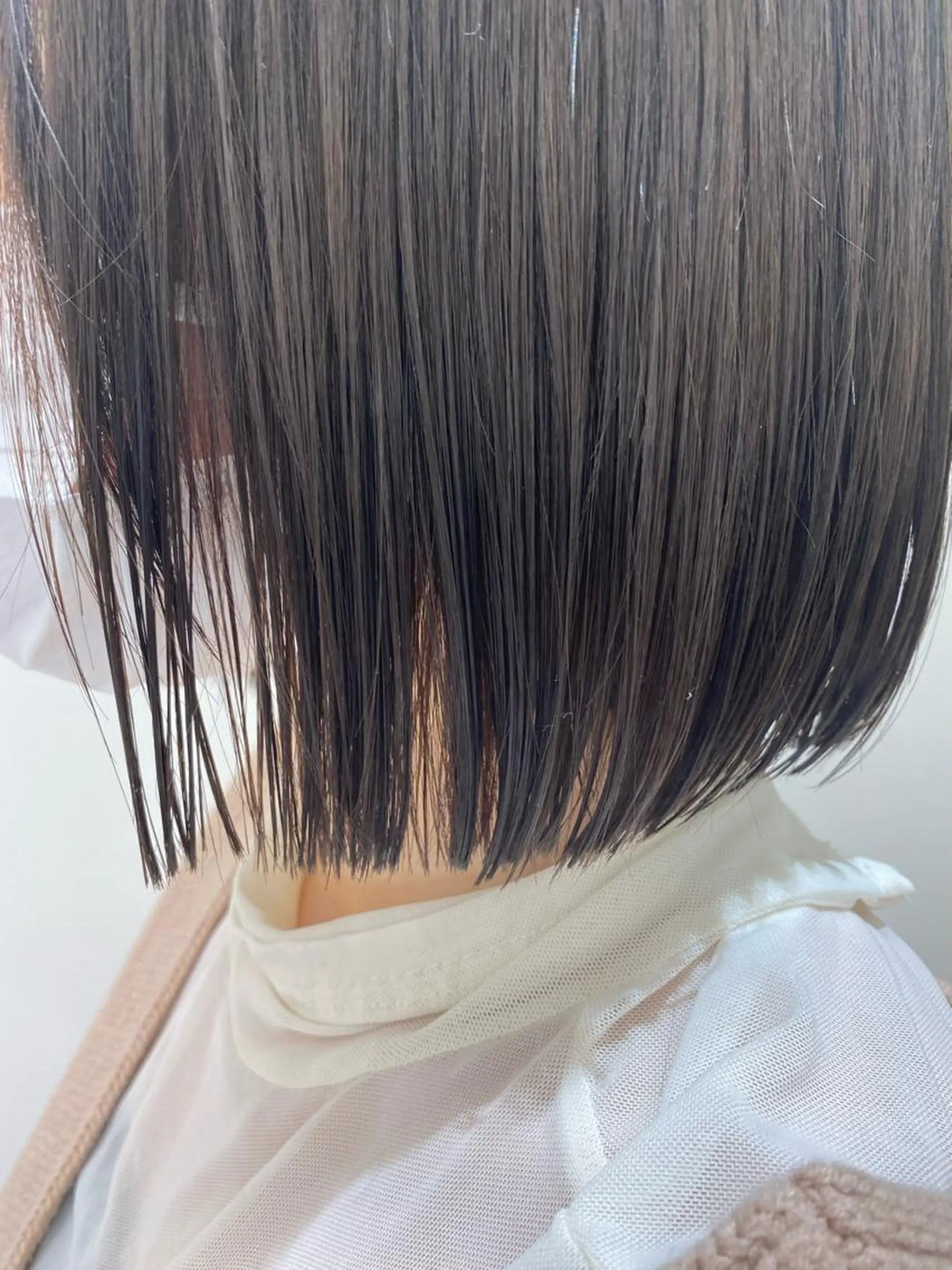 ミディアム カラー レイヤーカット/ ハイライト　千咲季のヘアスタイル