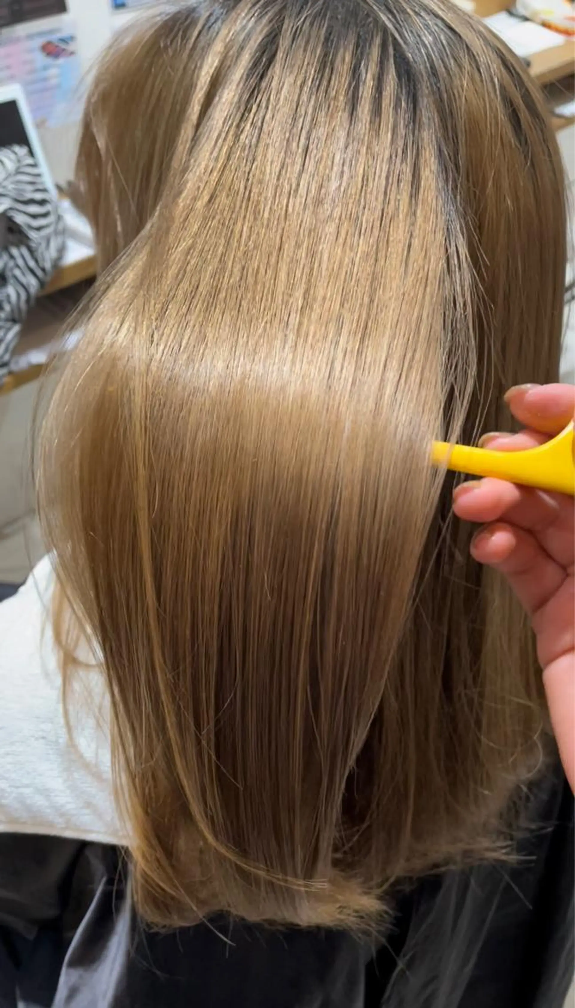 セミロング LiL HAIR＆SMILE　住吉店所属・石川 珠有のヘアスタイル