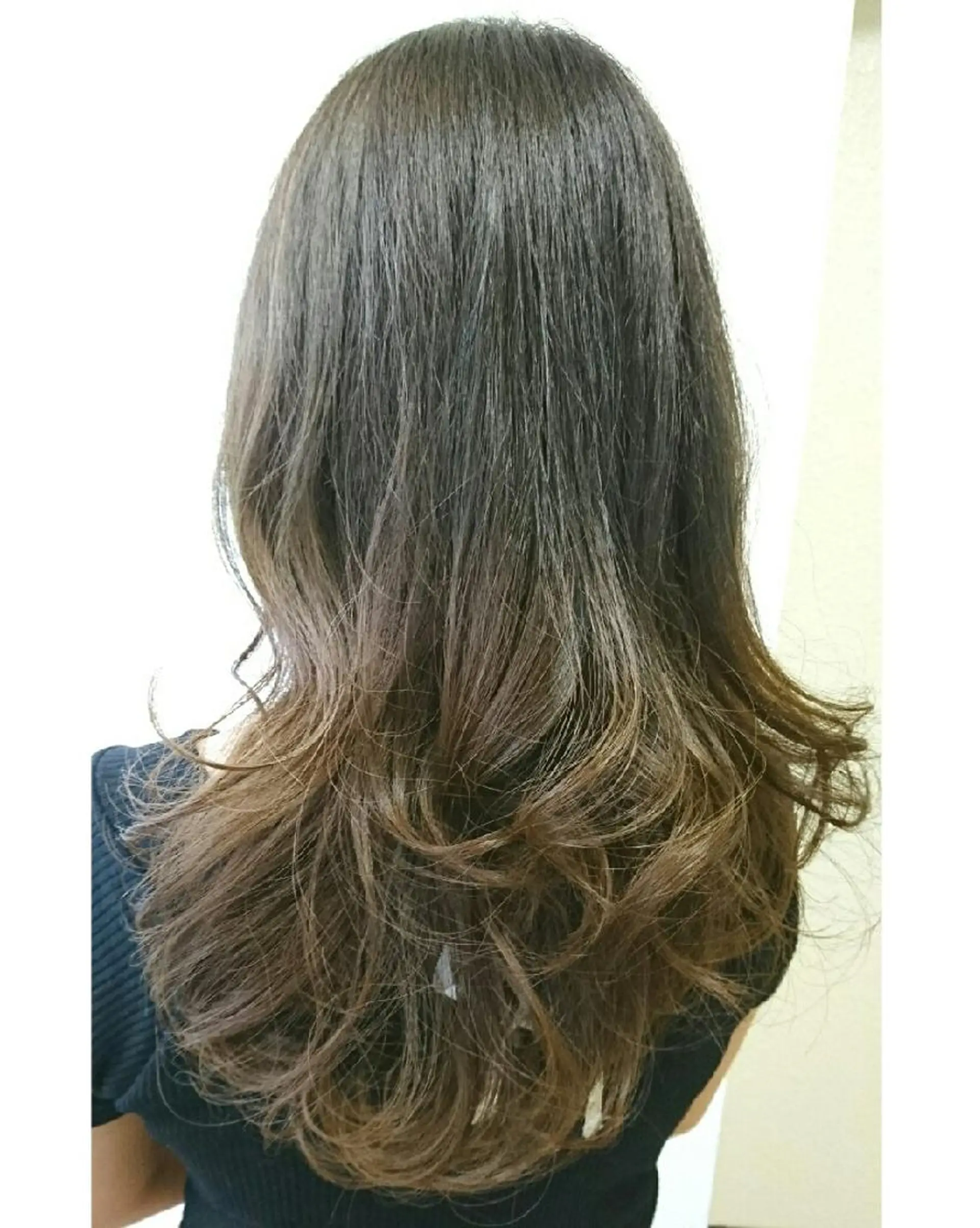 カラー ロング ブリーチ グラデーションカラー ブリーチなしカラー ＊Cielo＊ 佐藤 幸世のヘアスタイル