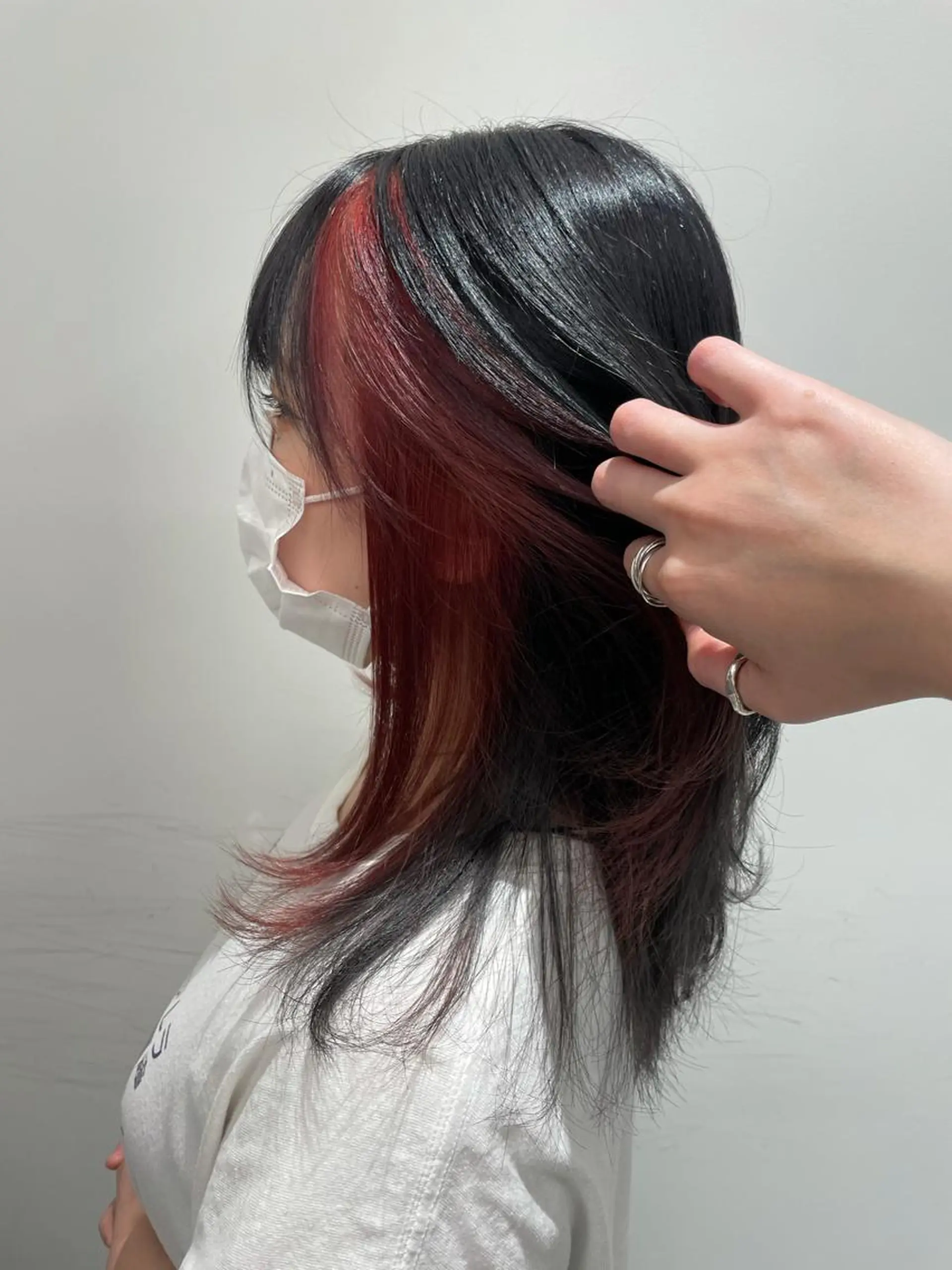 ミディアム カラー ひろせ かなのヘアスタイル