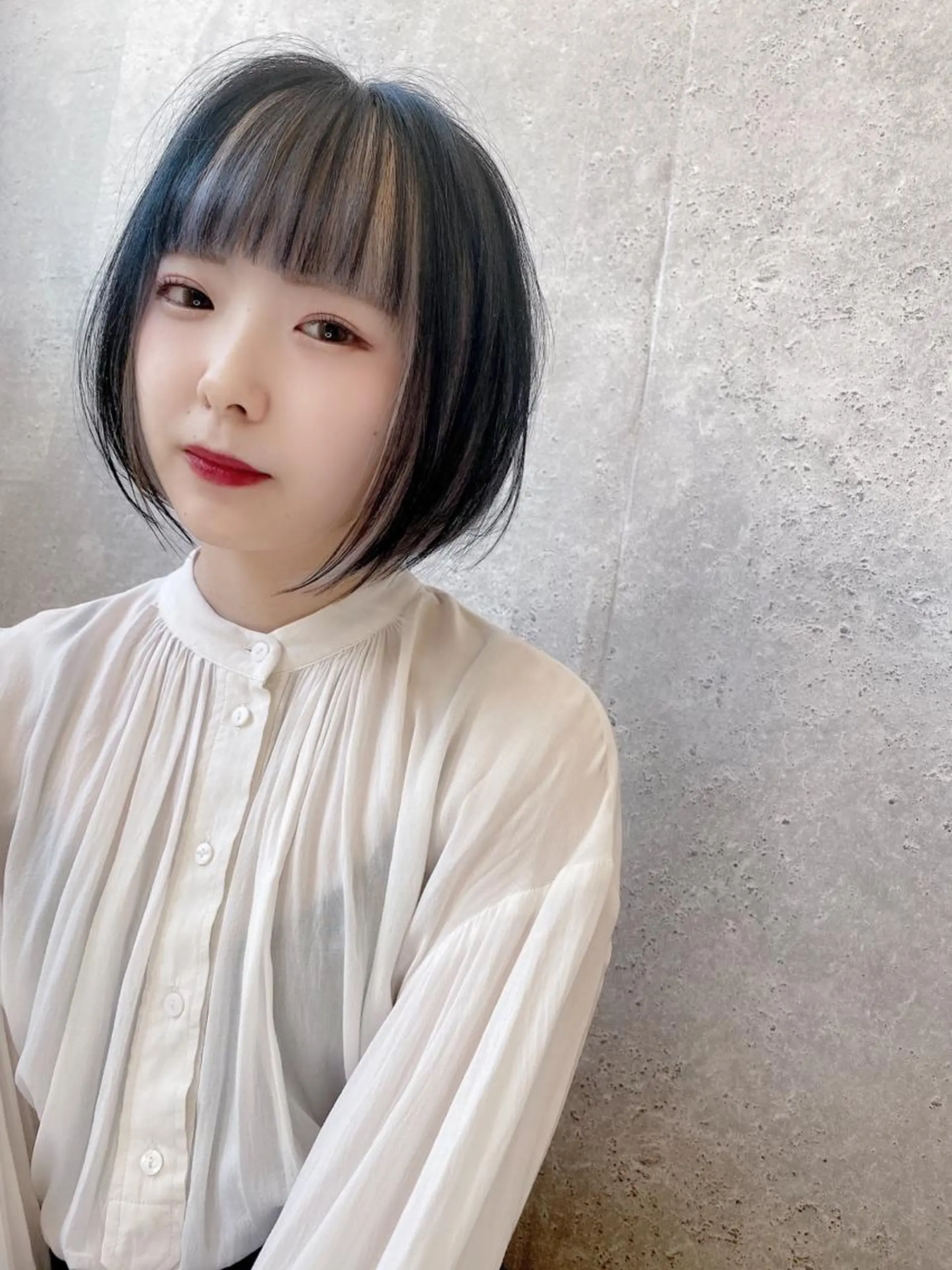 ショート カラー ベージュカラー ブリーチ ダブルカラー グレージュ ミルクティーベージュ times salon栄所属・髪質改善美容師 個室サロン白金厚哉のヘアスタイル