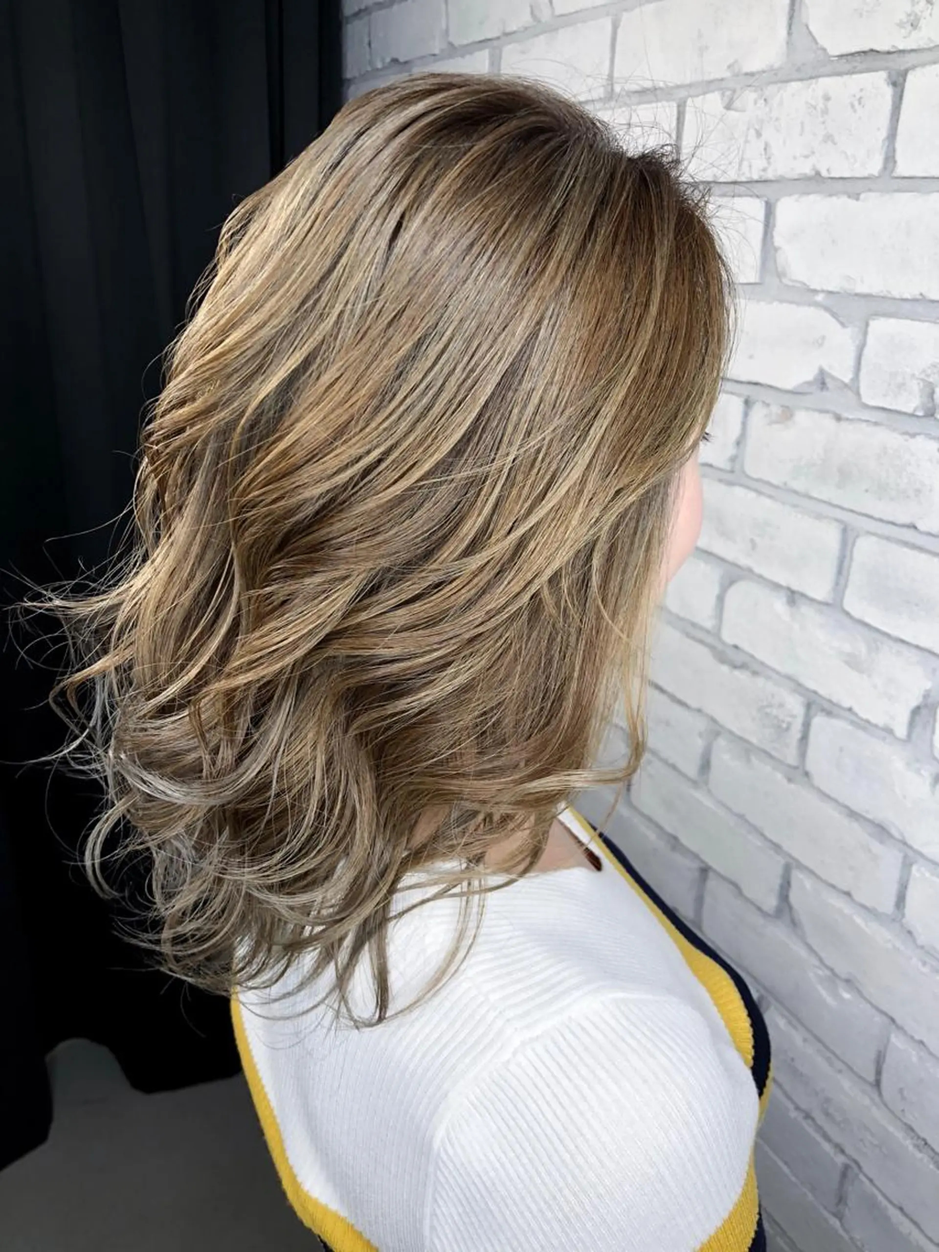 セミロング カラー welring hair salonのヘアスタイル