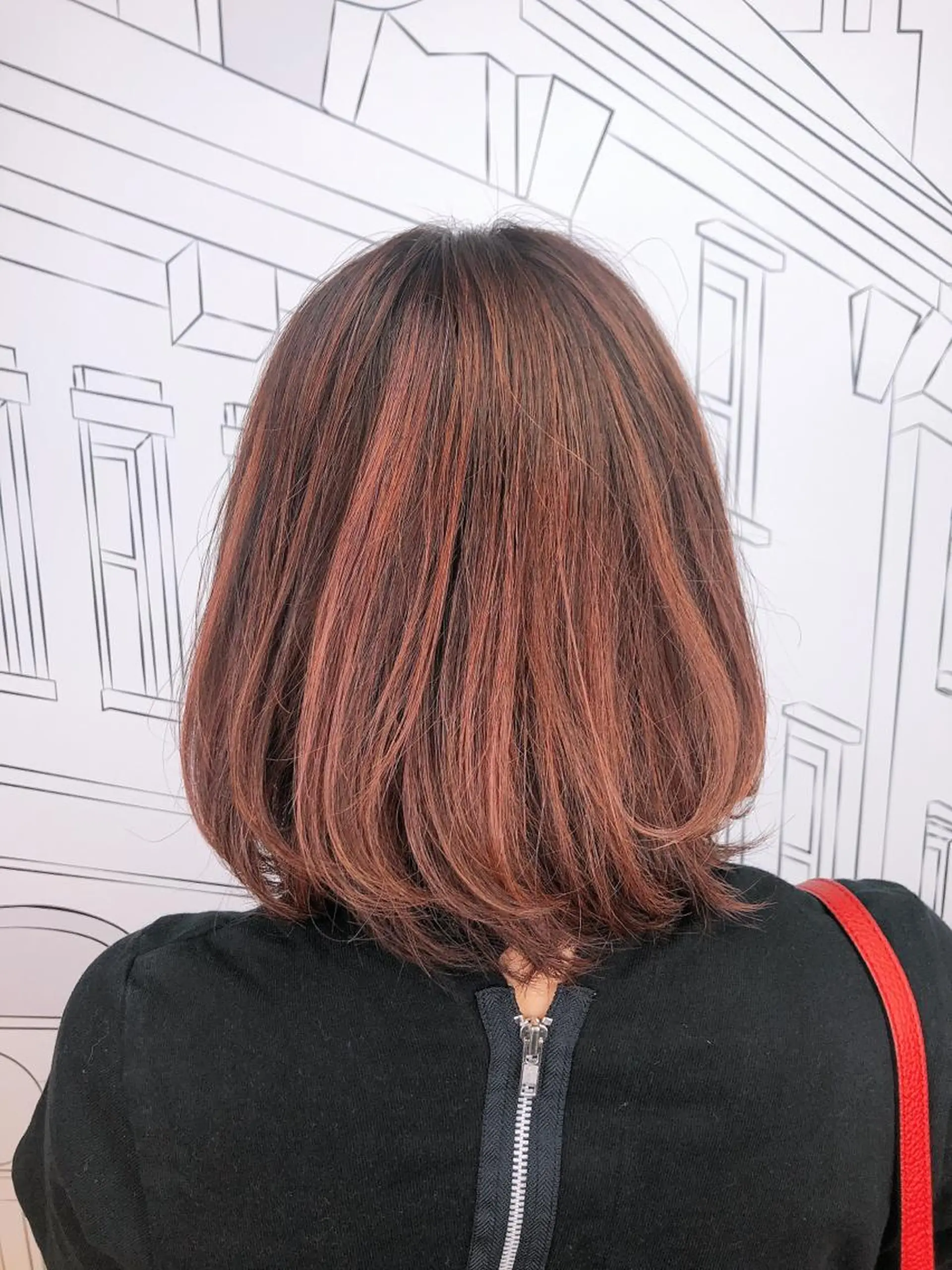 ミディアム カラー TOMOKA 艶髪/透明感カラーのヘアスタイル