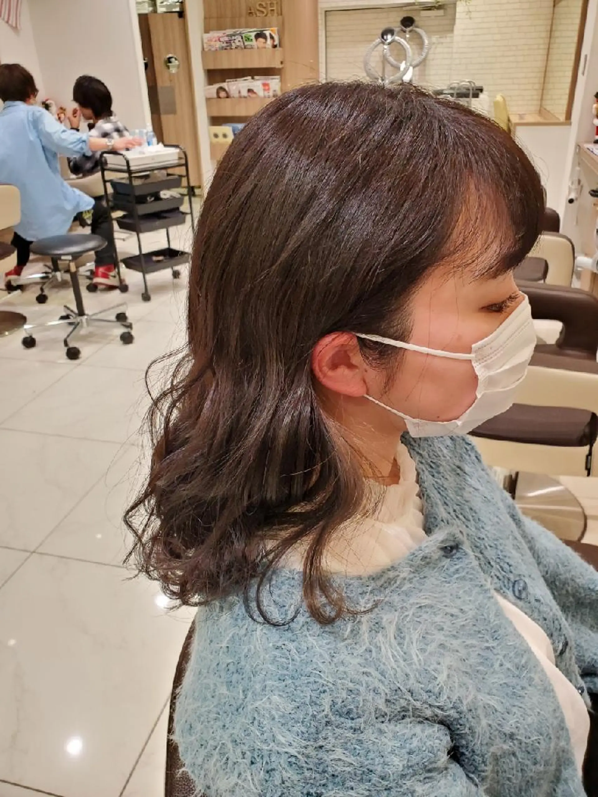 セミロング カラー アッシュ ベージュカラー ブリーチ イヤリングカラー グレージュ カラー特化🔥中村 和貴＜Ash津田沼＞のヘアスタイル