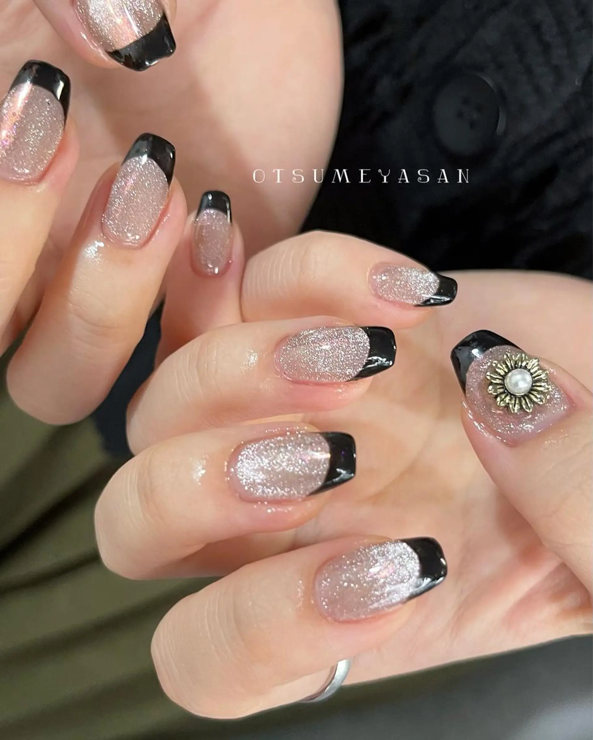 ネイル オーロラネイル フレンチネイル ゴールド 韓国ネイル ラメ(グリッター) わたなべ ちかのネイルデザイン