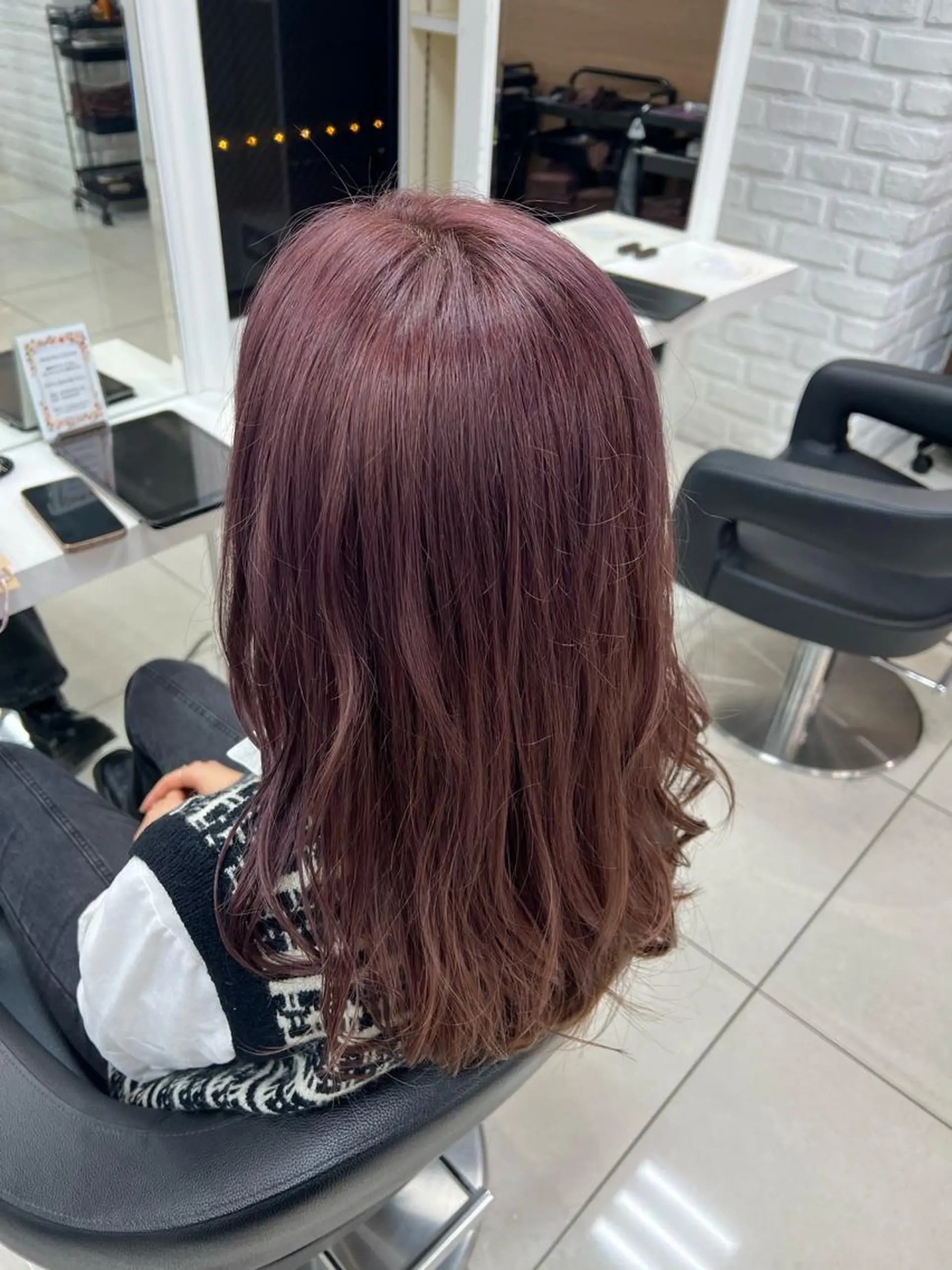 セミロング カラー ベージュカラー ブリーチ 透明感カラー ピンクカラー ピンクベージュ ヘアカラー トリートメント 【暖色カラー特化】 中山由梨のヘアスタイル