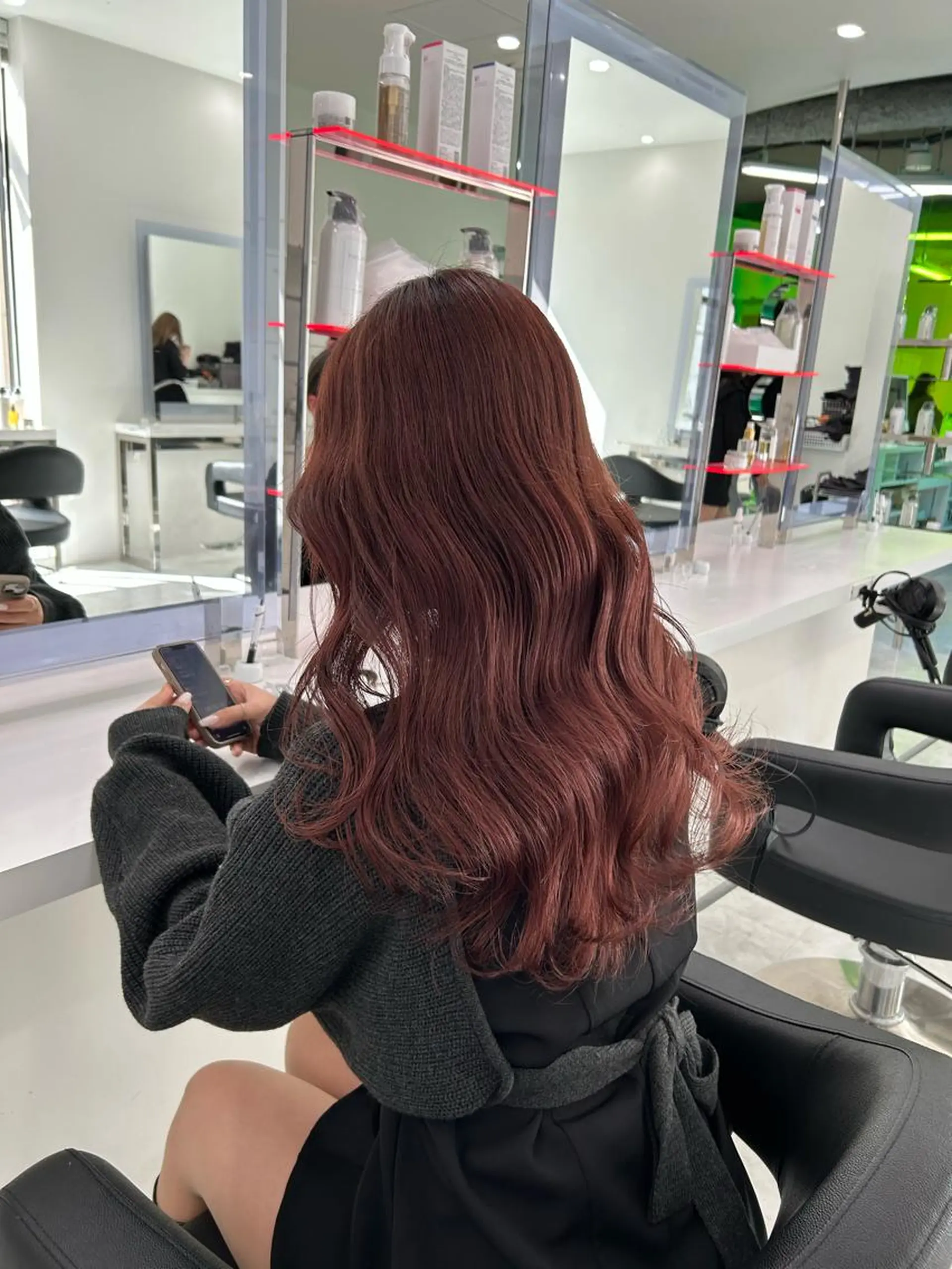 セミロング ラベンダーベージュ ラベンダーブラウン オレンジブラウン ピンクブラウン 顔周りカット 韓国カット/ パーマ/KOTAのヘアスタイル