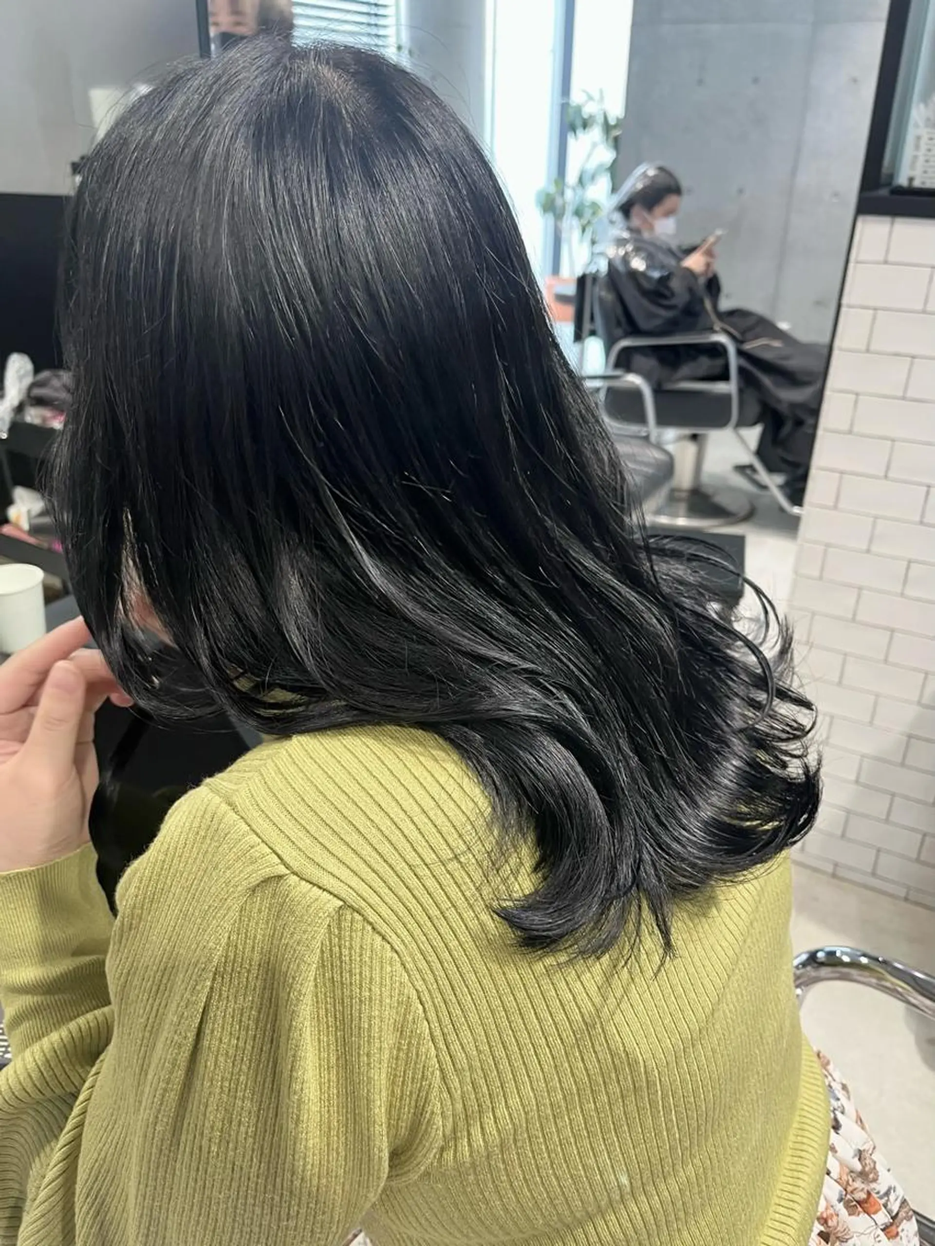 ミディアム カラー パーマ ヘアアレンジ カット ヘアカラー トリートメント 透明感/オリーブ/ グレージュ/YUKAのヘアスタイル