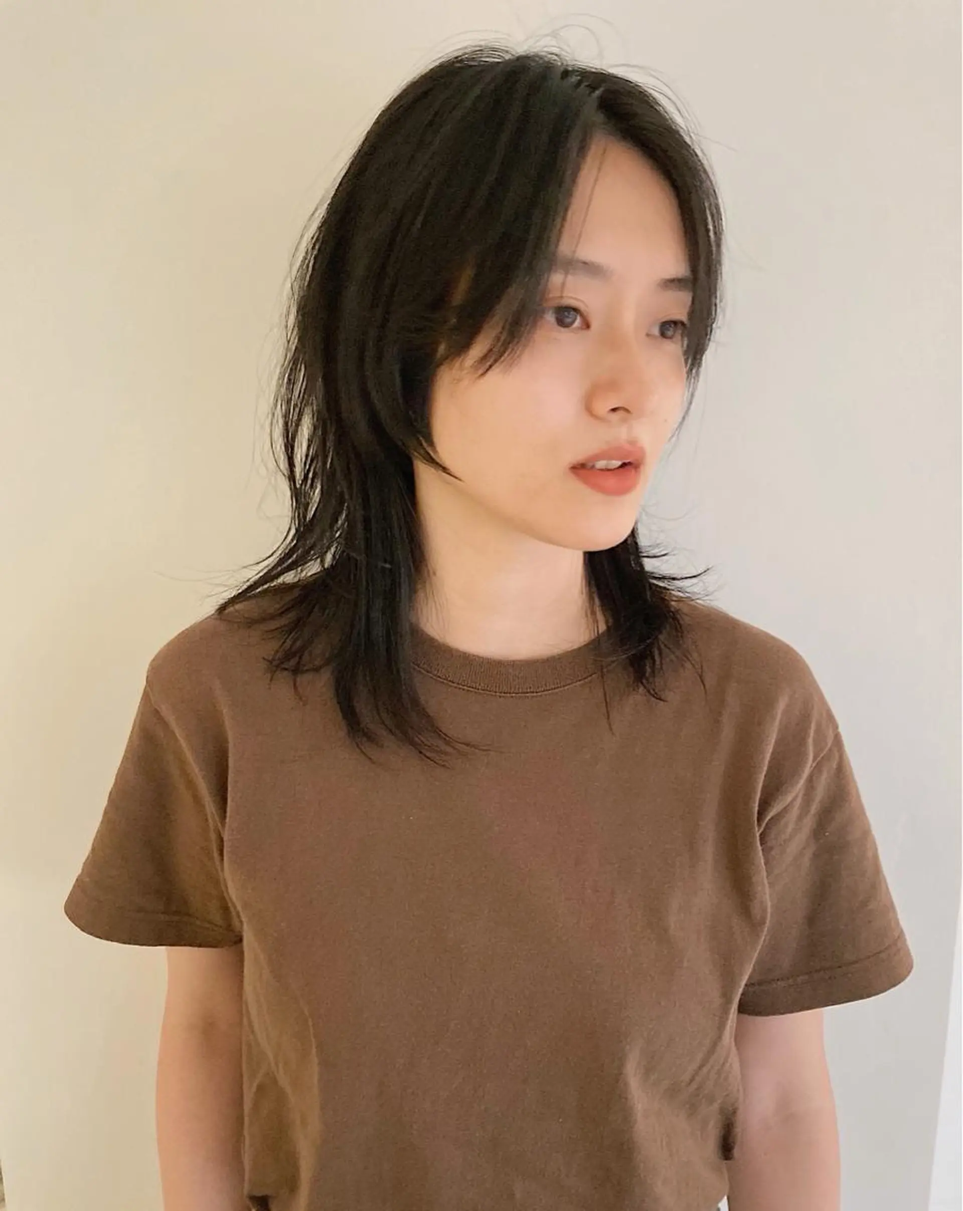 ミディアム ウルフカット お洒落ベージュ🤎 代官山shibukiのヘアスタイル