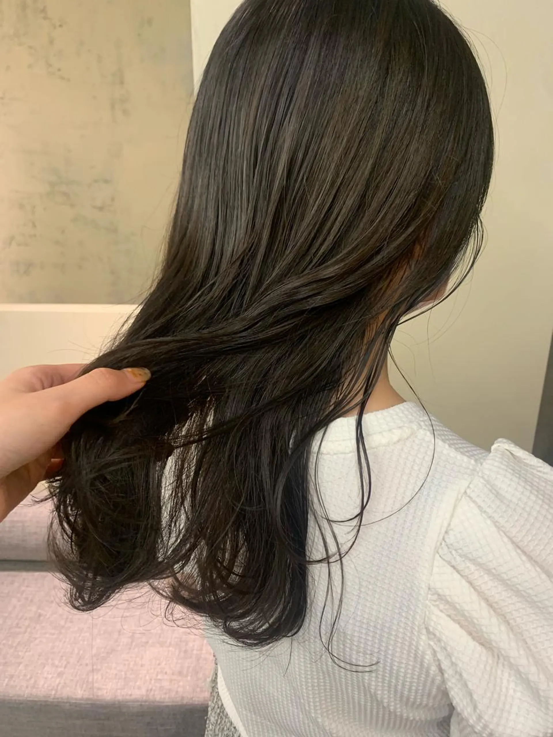 セミロング カラー ベージュカラー オリーブベージュ カット ヘアカラー yupi🐈‍⬛ レイヤー/パーマのヘアスタイル