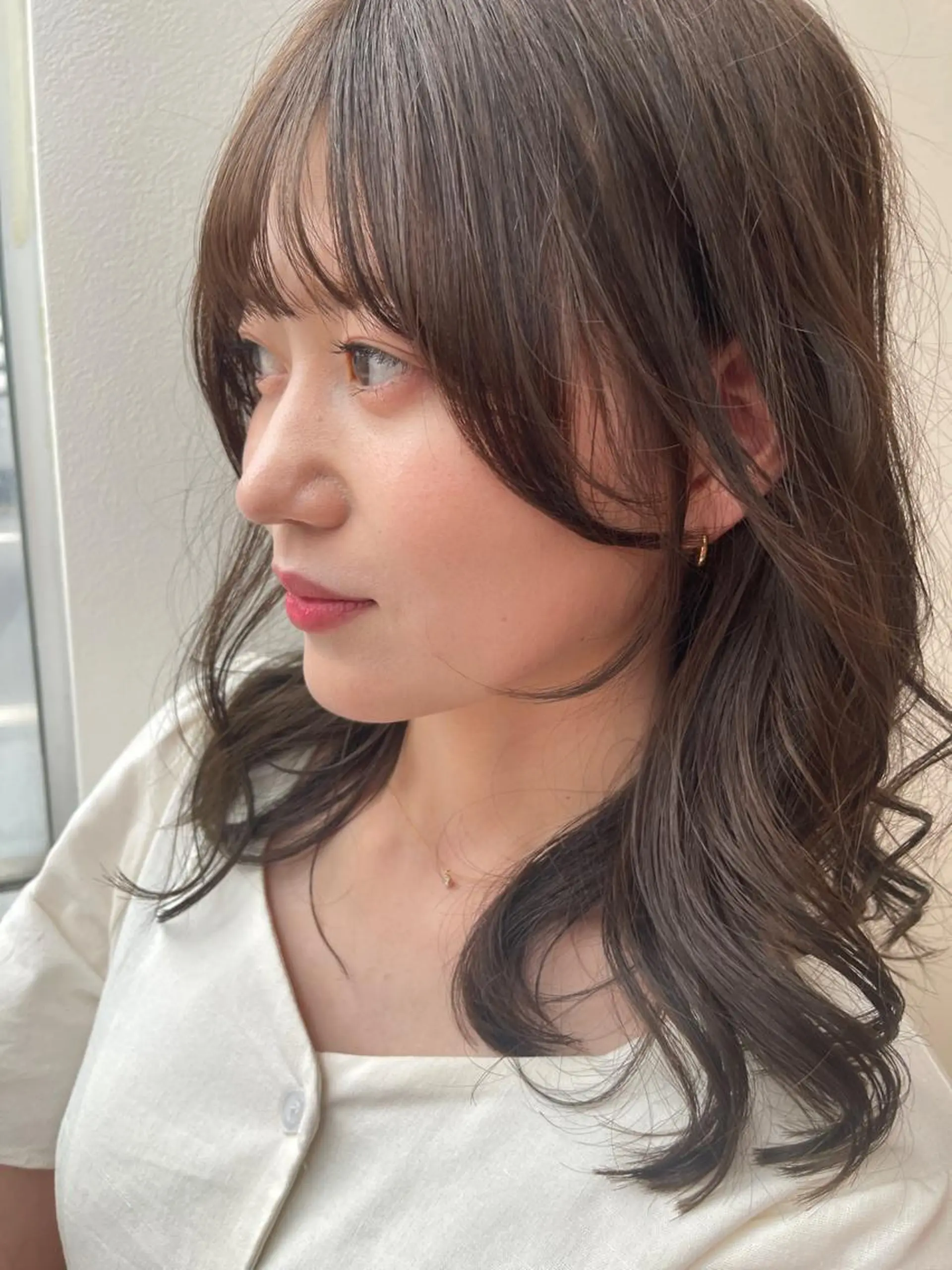 セミロング 長妻莉央/縮毛矯正 髪質改善カラーのヘアスタイル