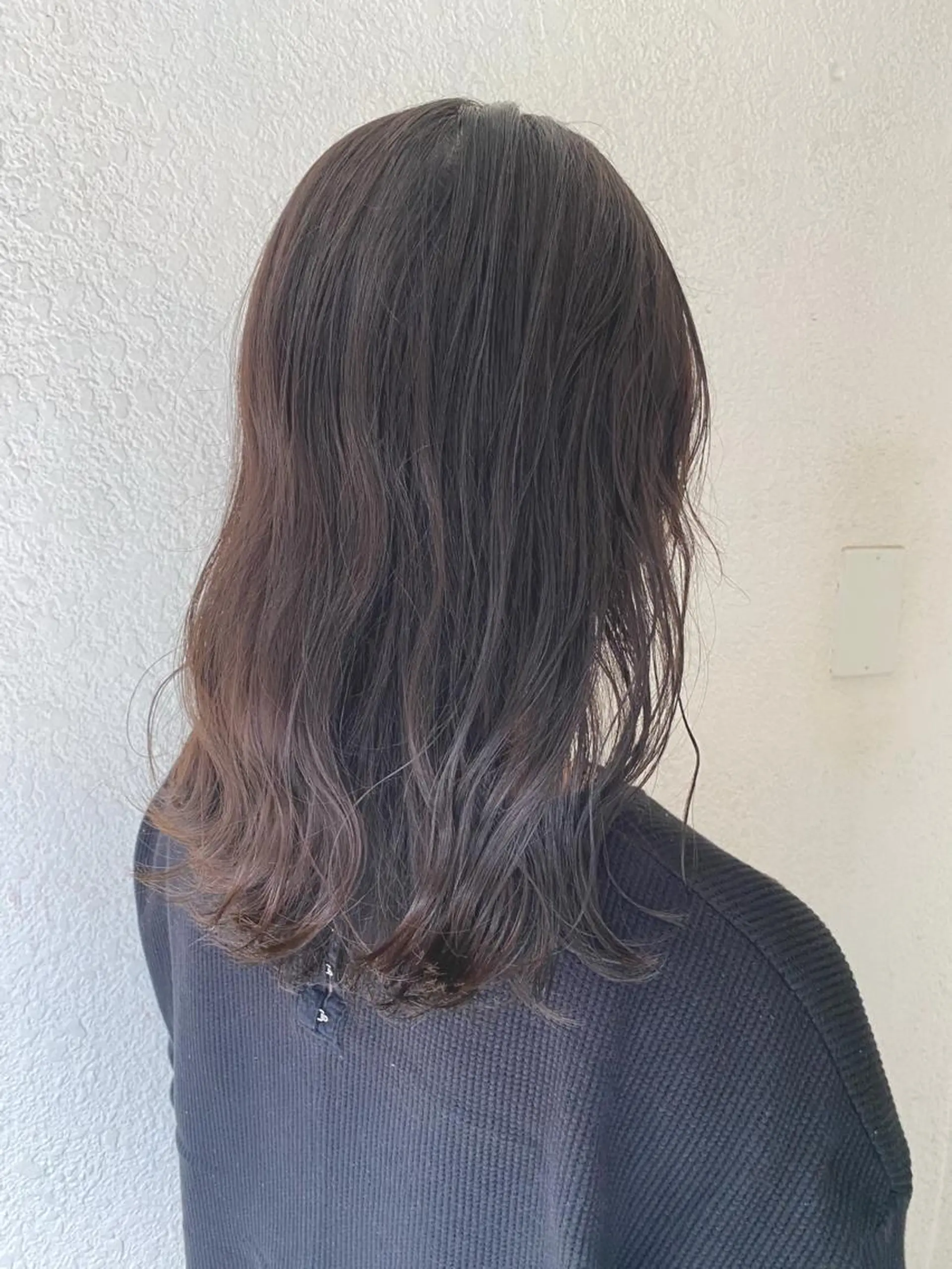 セミロング カラー ダークグレー ダークグレージュ グレージュ 小川 美奈のヘアスタイル