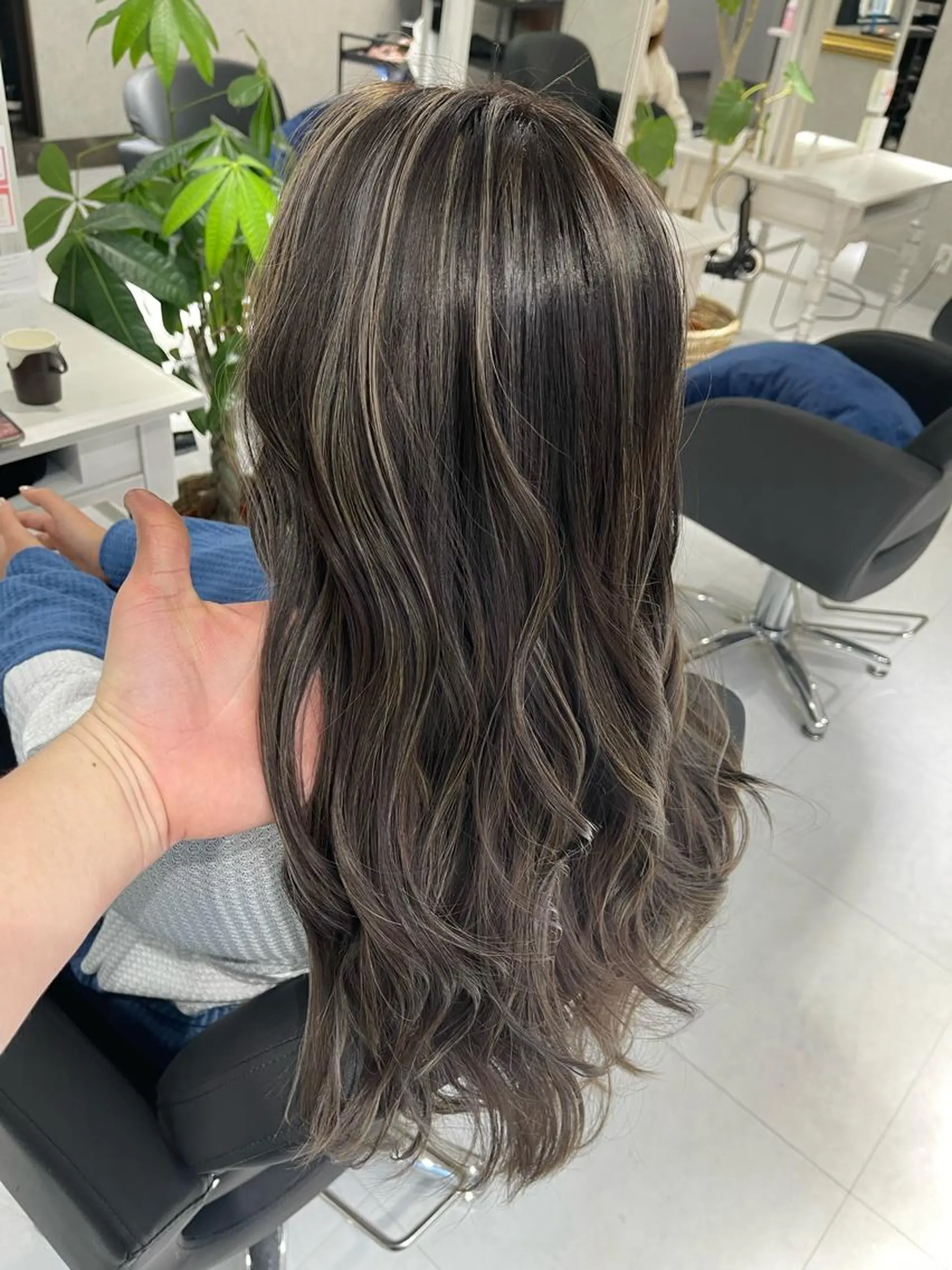 ロング カラー ハイライトカラー ハイライト 穐山  翔【店長】 髪質改善/ハイライトのヘアスタイル