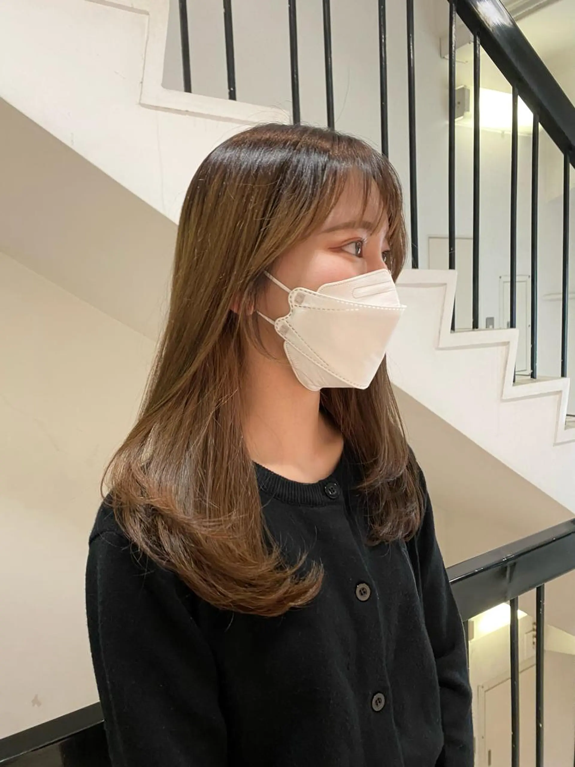 セミロング 'AXIS maiのヘアスタイル