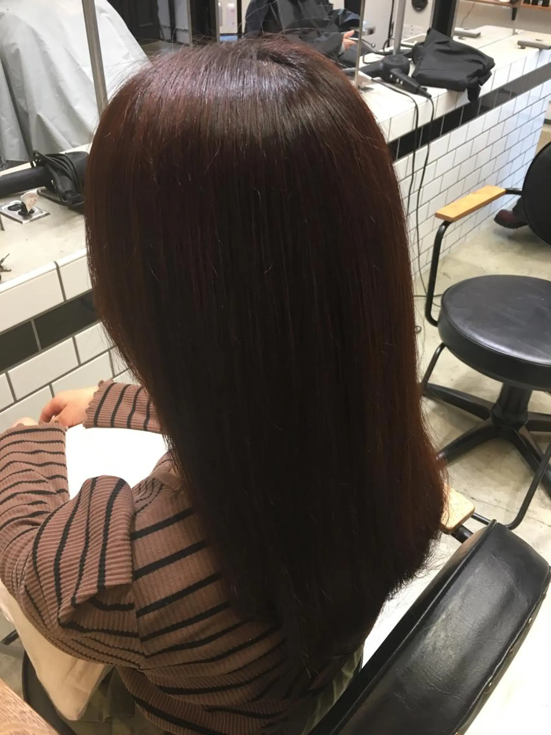 セミロング カラー メンズ眉毛ITSUK Iメンズ専門　新宿の眉毛・アイブロウイメージ