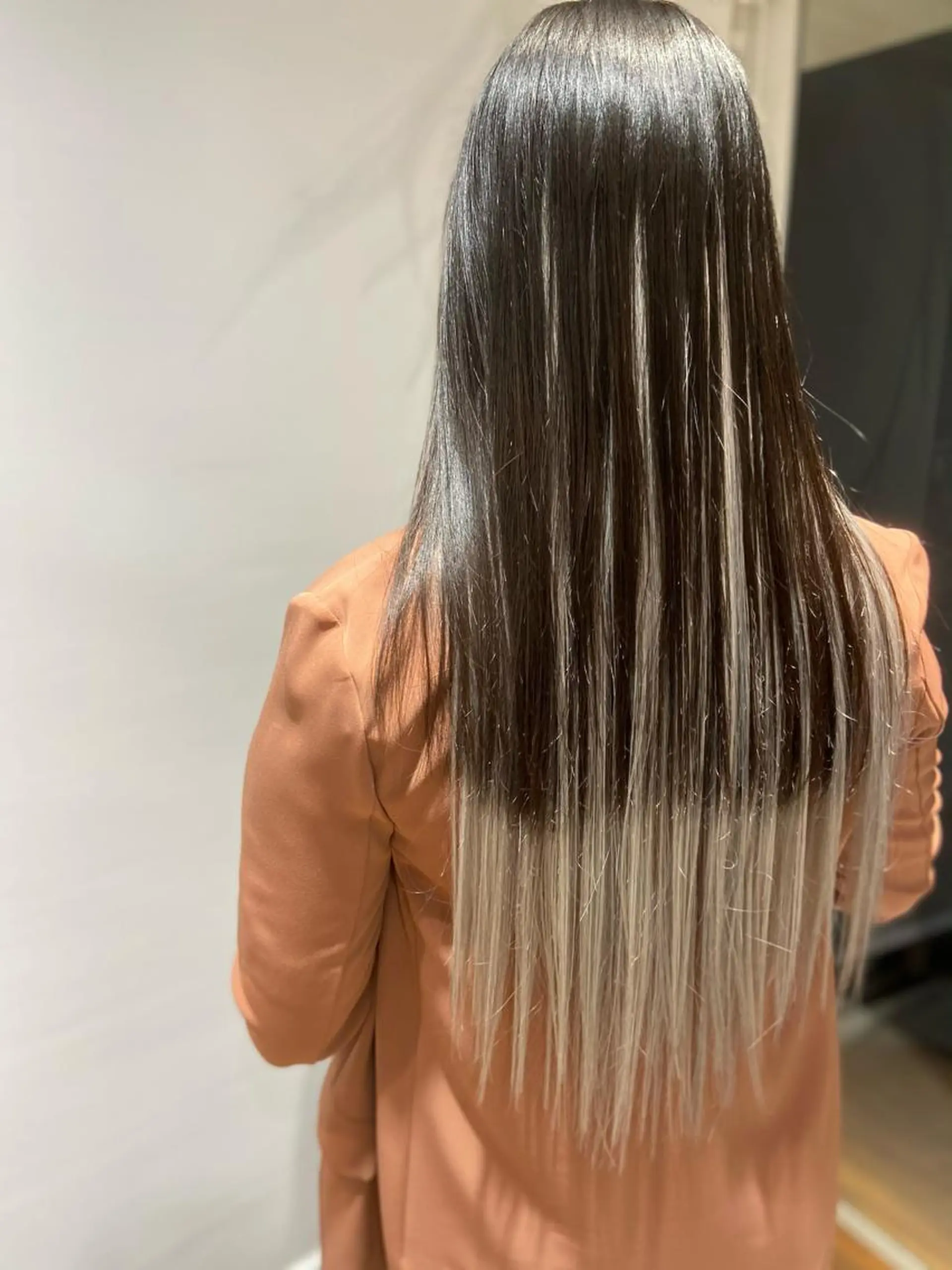 ロング シールエクステ エクステ 代表　しみず としやのヘアスタイル