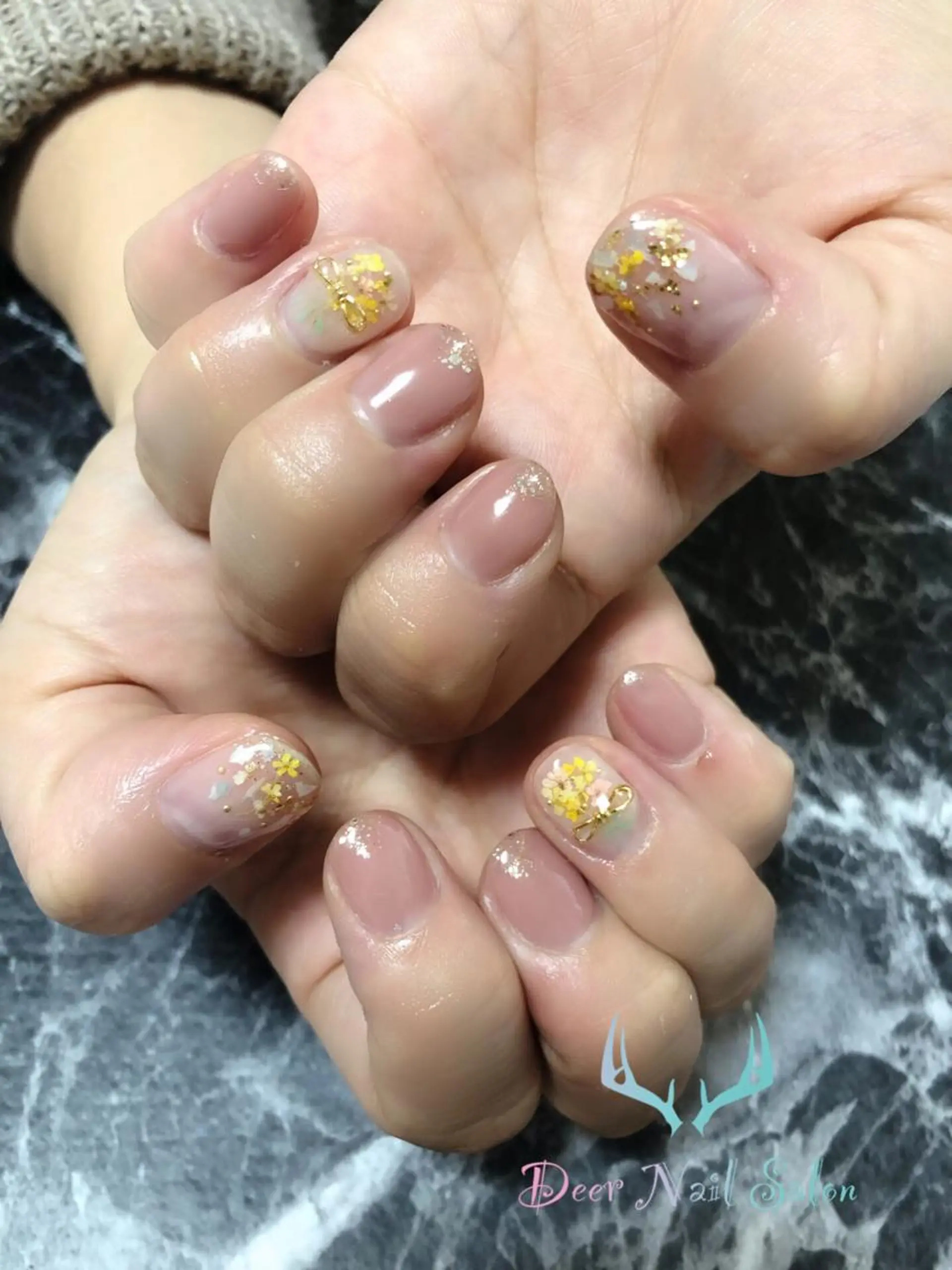 ネイル ハンドネイル ハンドケア Peachy 🍑のネイルデザイン