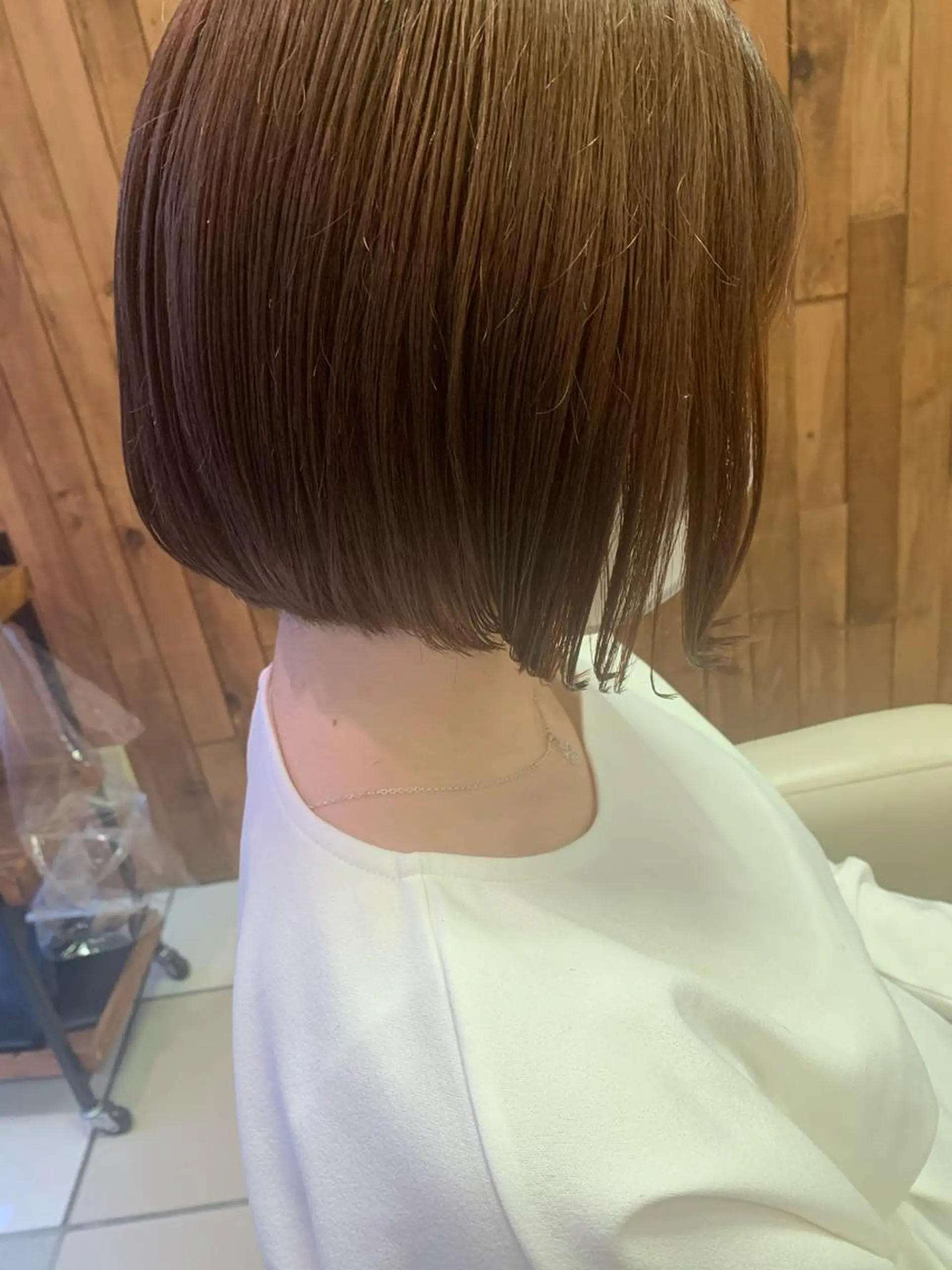 ショート カラー ヘアアレンジ サナ🌱 切りっぱなしボブのヘアスタイル