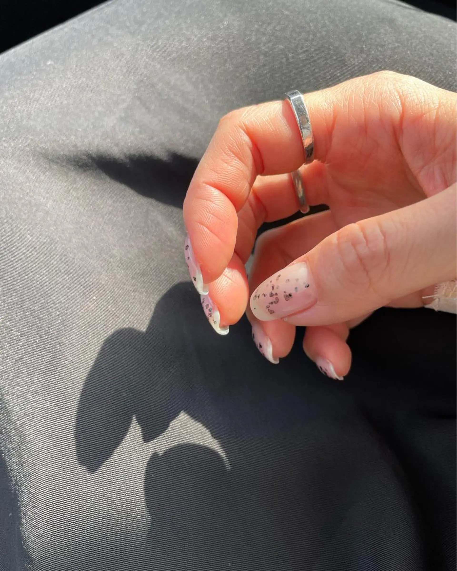 ネイル シンプルネイル ハンドネイル フットネイル kiii.__ ✴︎*のネイルデザイン