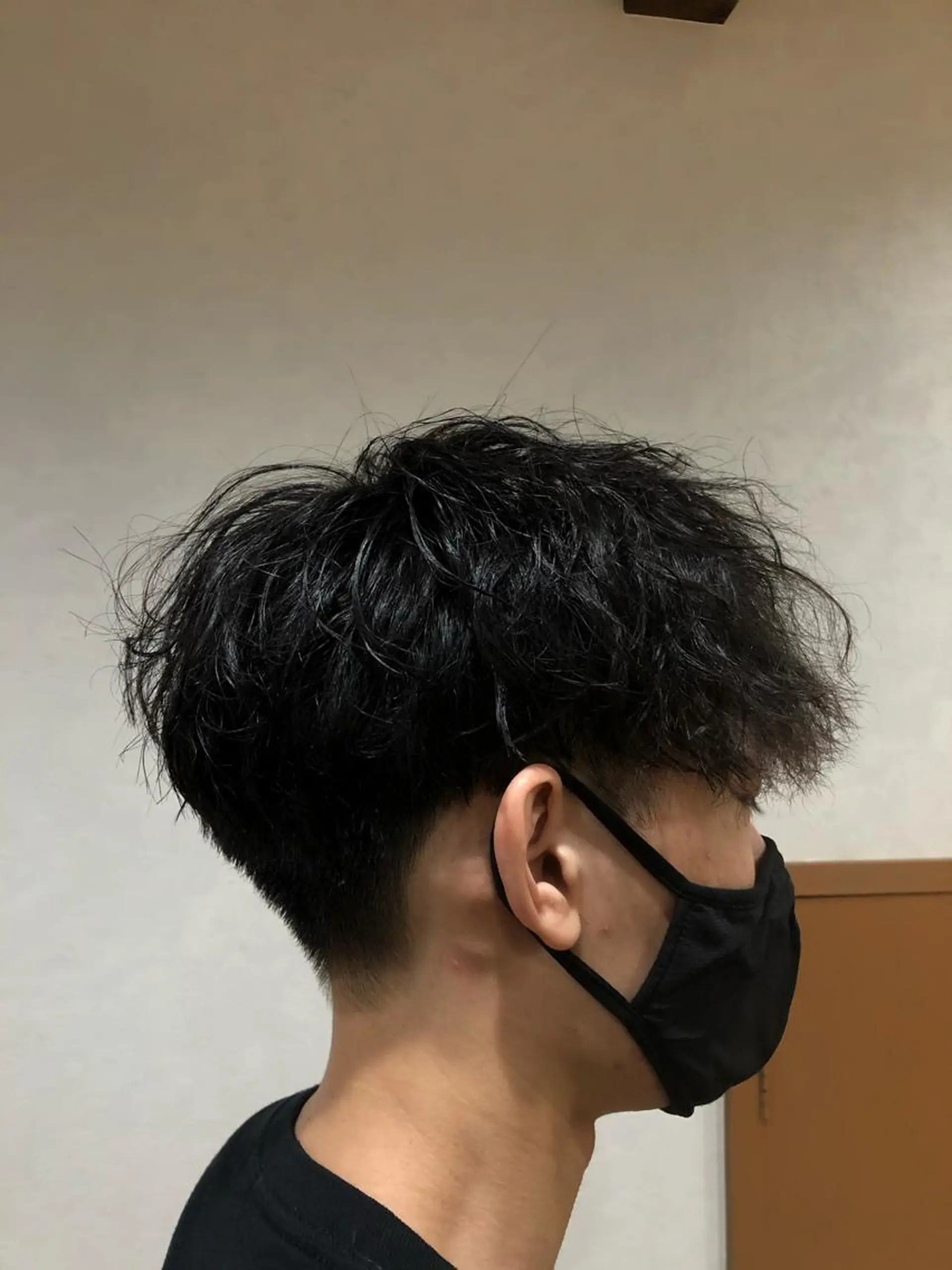 パーマ メンズ ツイストスパイラル 成林康平のヘアスタイル