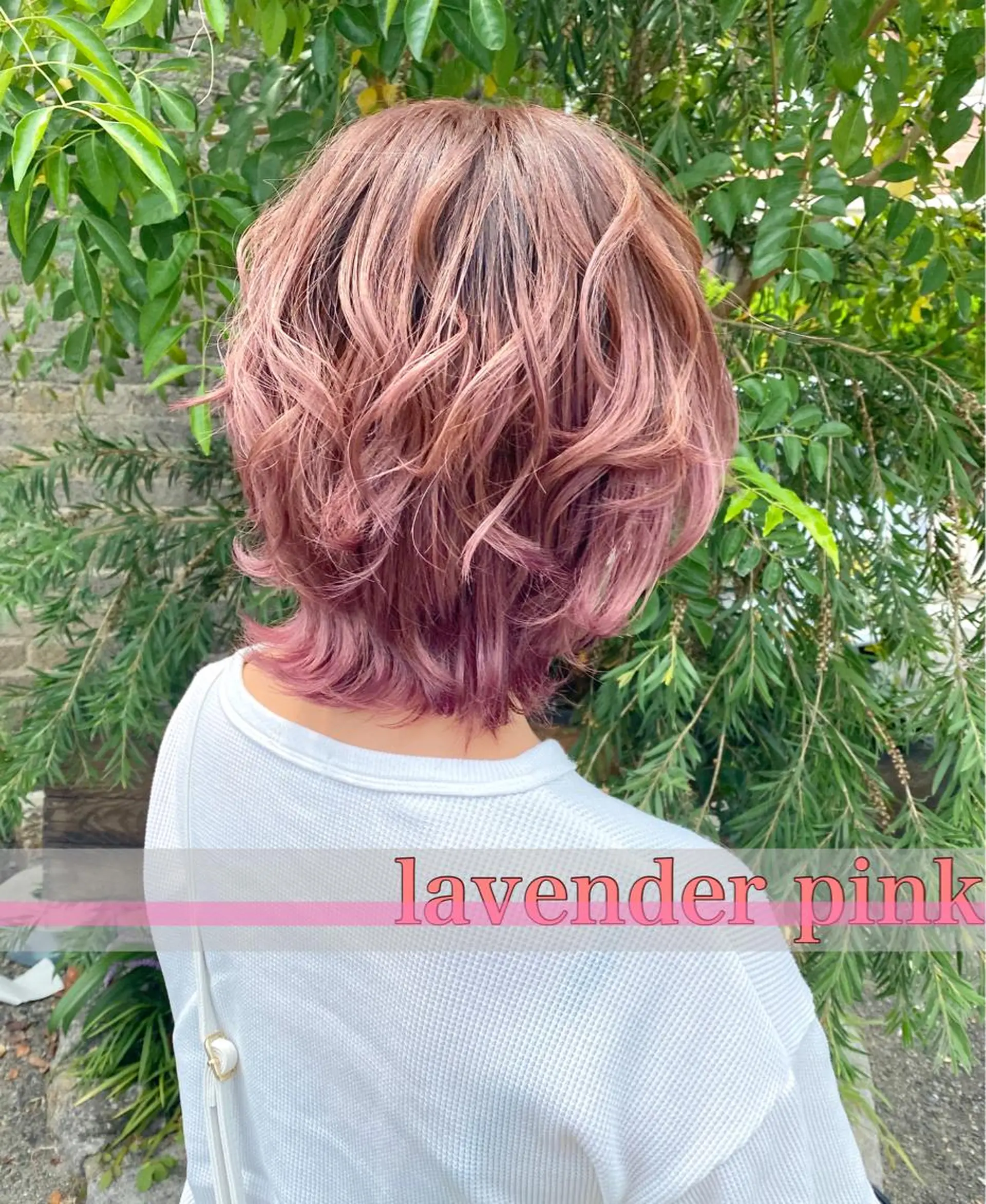 ミディアム カラー 山中 真紫のヘアスタイル