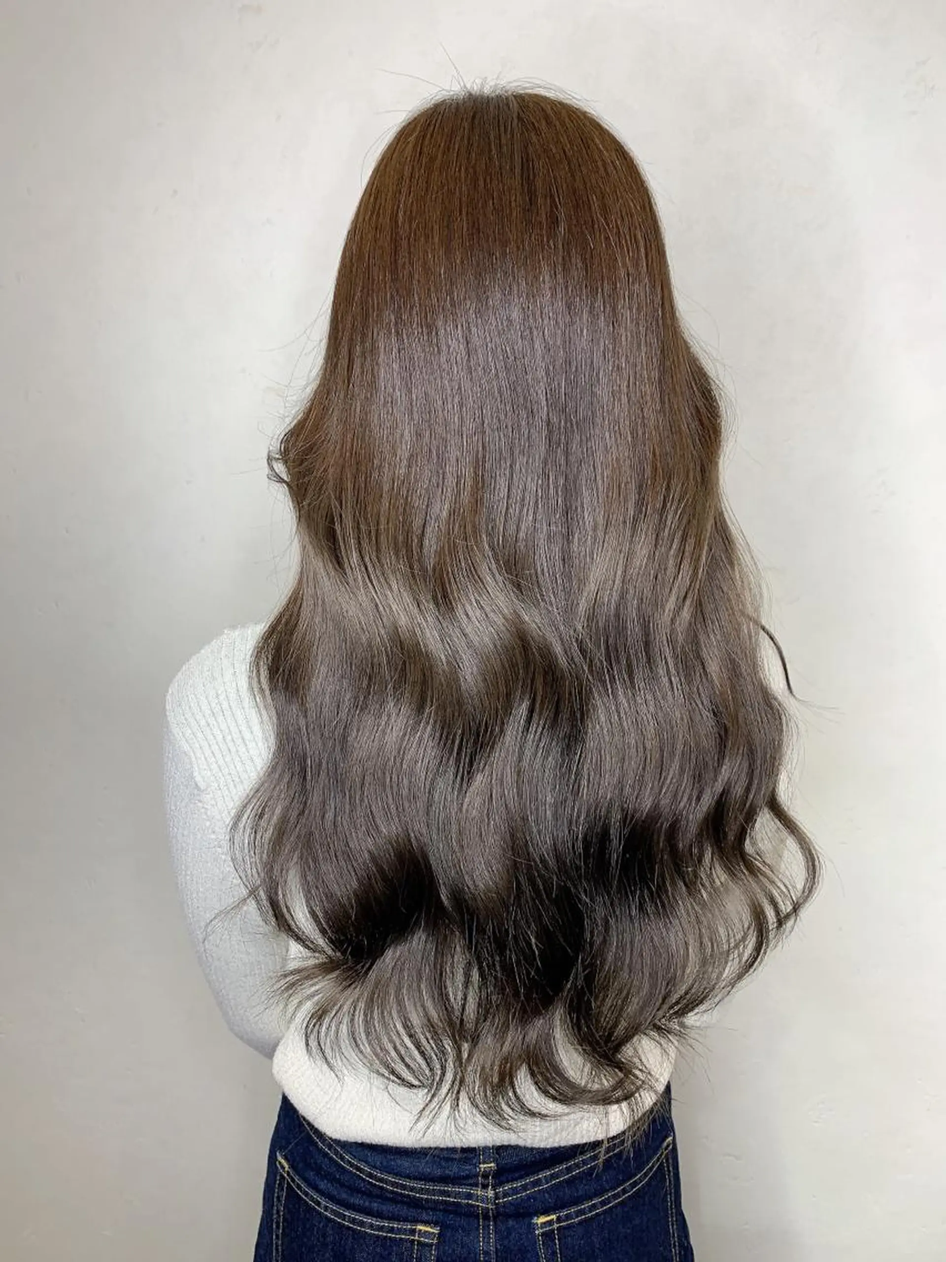 ロング カラー パーマ ヘアアレンジ メンズ キッズ ネイル マツエク・マツパ メンズブリーチ メンズハイライト メンズインナーカラー メンズ韓国風 ブリーチ オリーブカラー 特化　　kaiのヘアスタイル