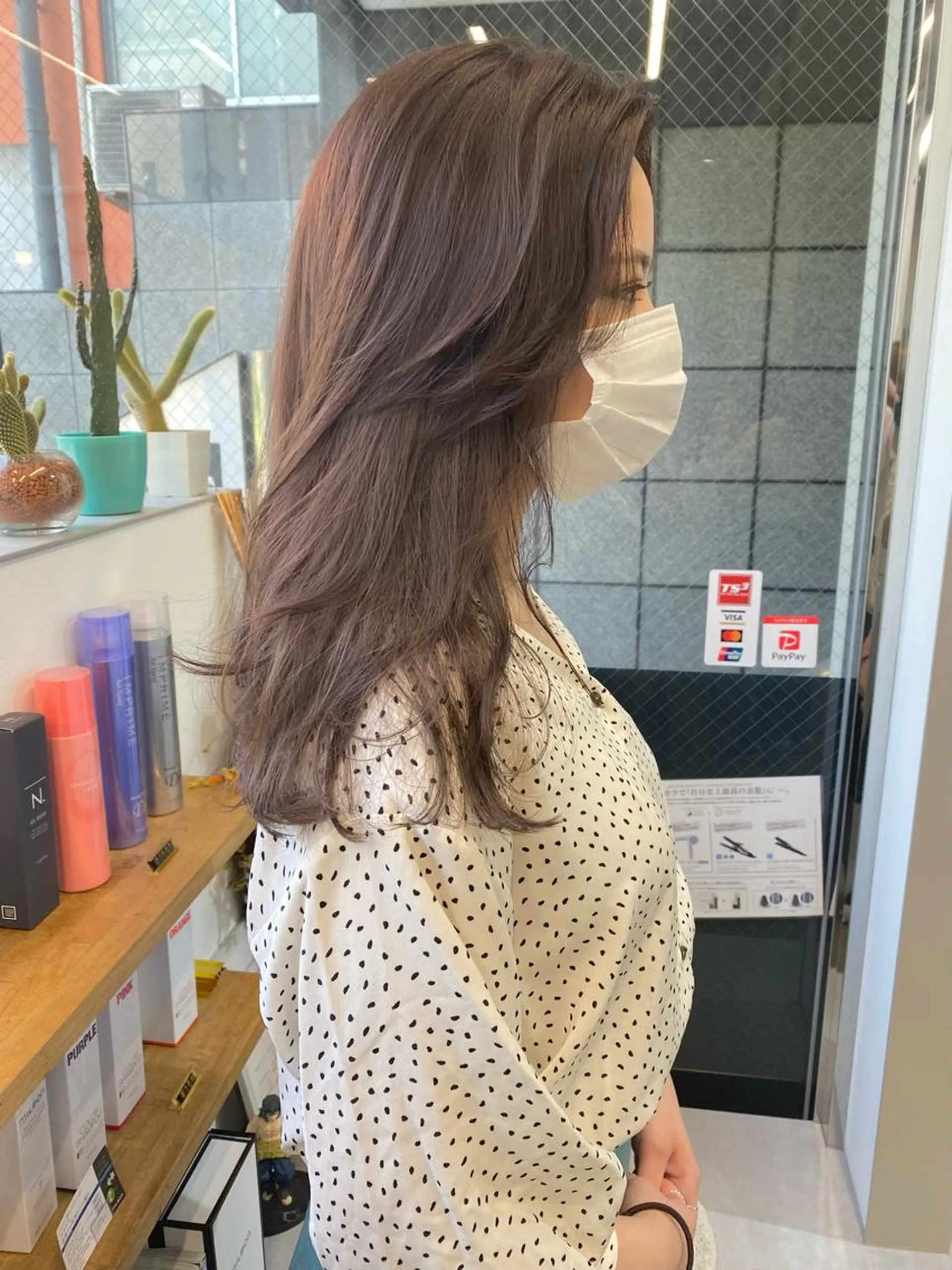 セミロング カラー グレージュ ラベンダーカラー ラベンダーグレージュ ラベンダーグレー 顔まわりレイヤー カット ヘアカラー トリートメント パーマ/ケアブリーチ /博多/YOSUKEのヘアスタイル