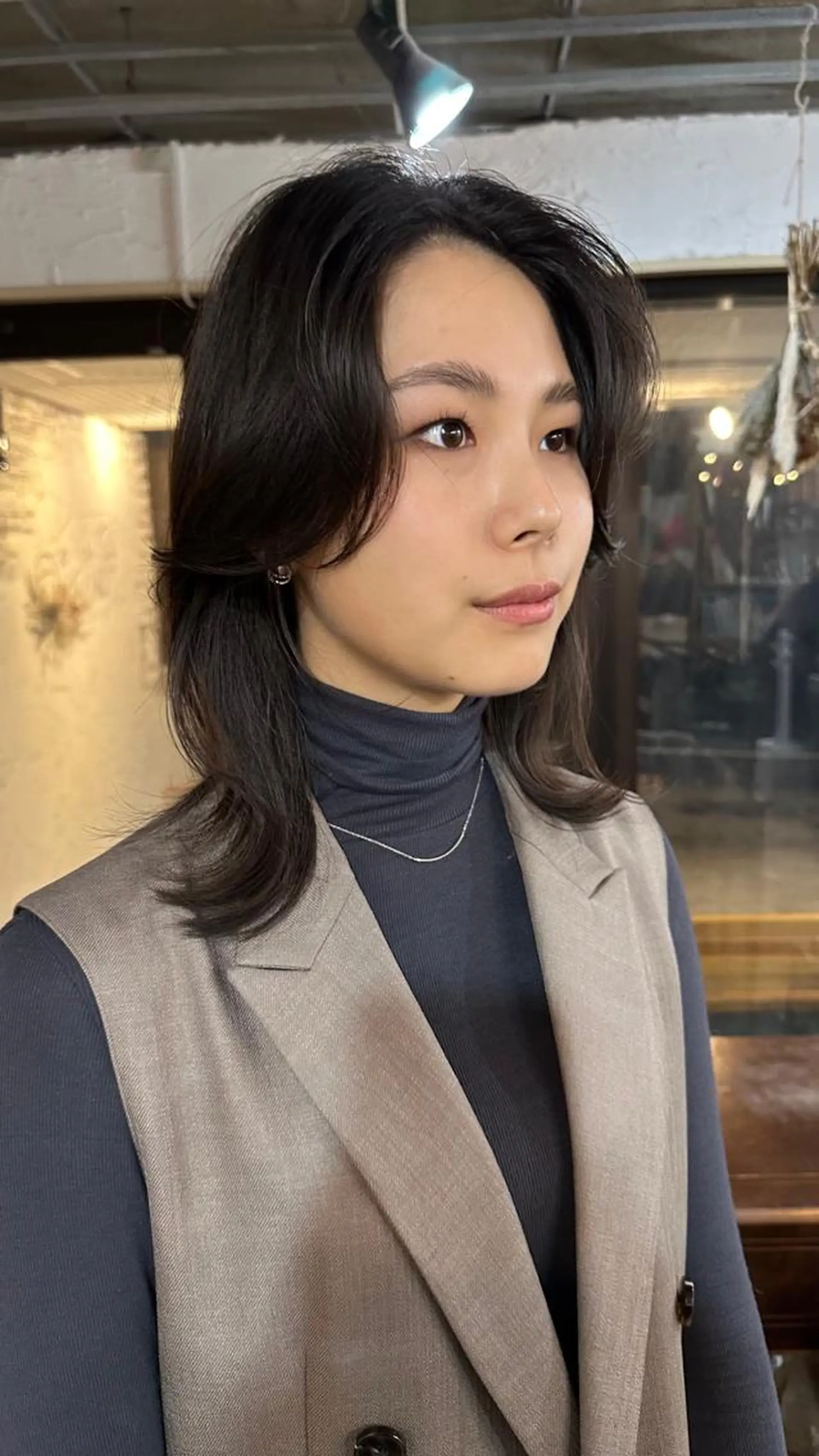 ミディアム カラー 切りっぱなしボブ ショートボブ ミディアムパーマ バレイヤージュ ベージュカラー カット ヘアカラー トリートメント フリーランス所属・韓国ヘア レイヤー くびれヘアMATSUのヘアスタイル